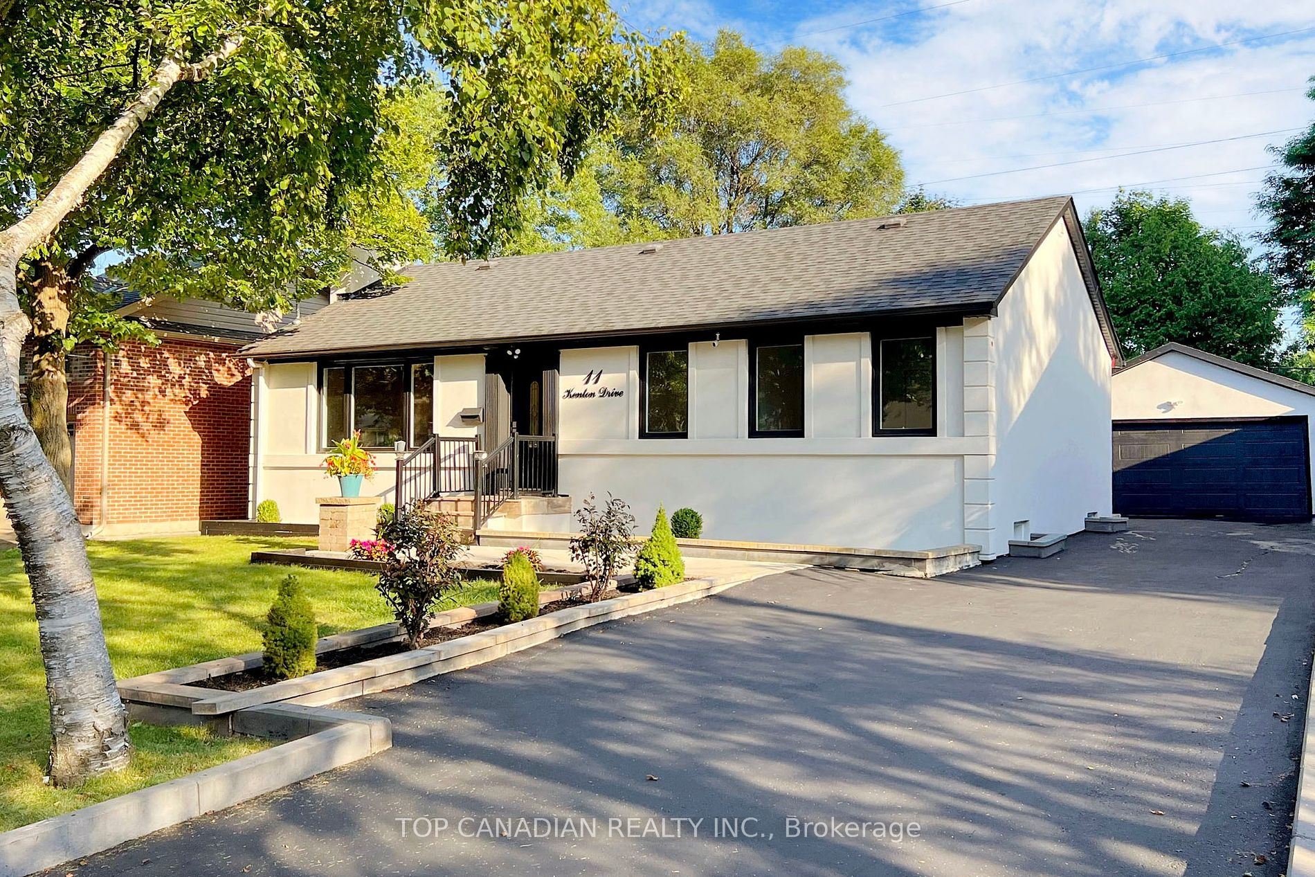 11 Kenton Drive