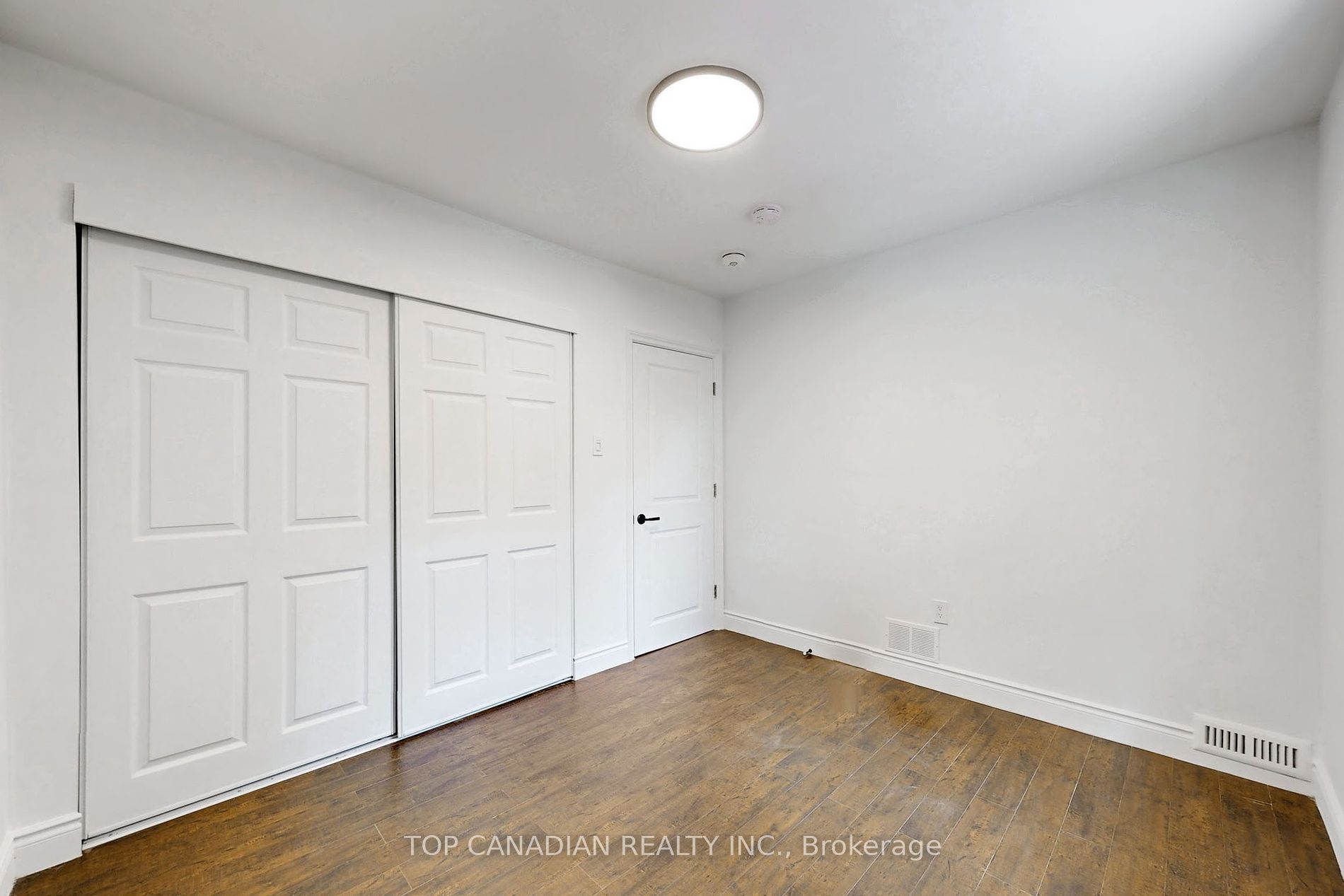 11 Kenton Drive