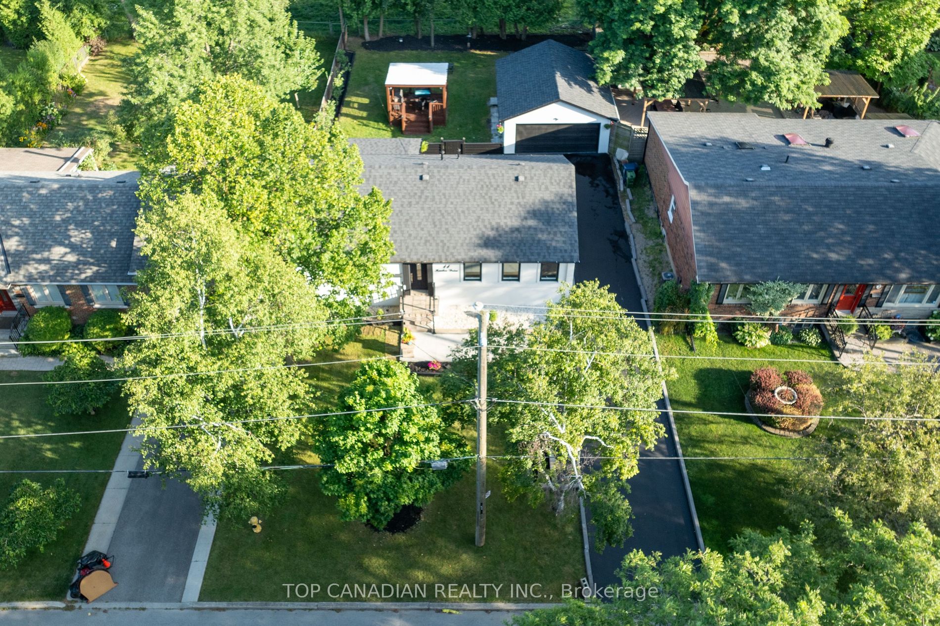 11 Kenton Drive
