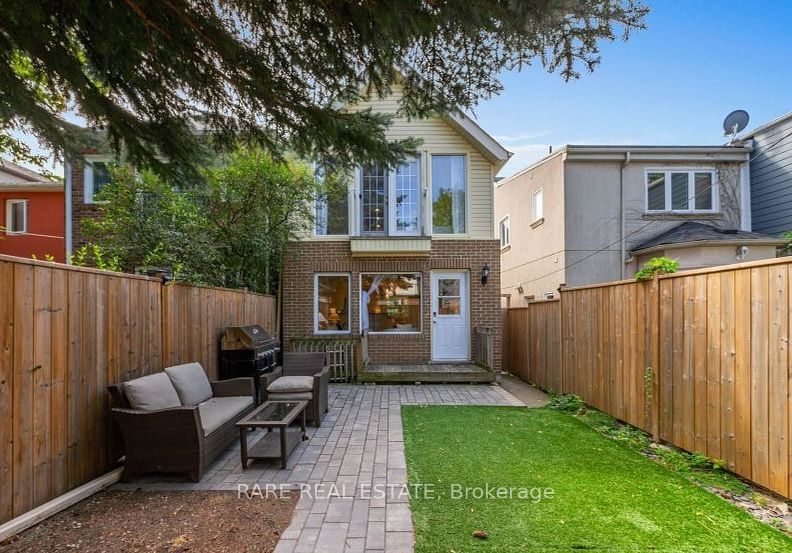 84 Woburn Avenue