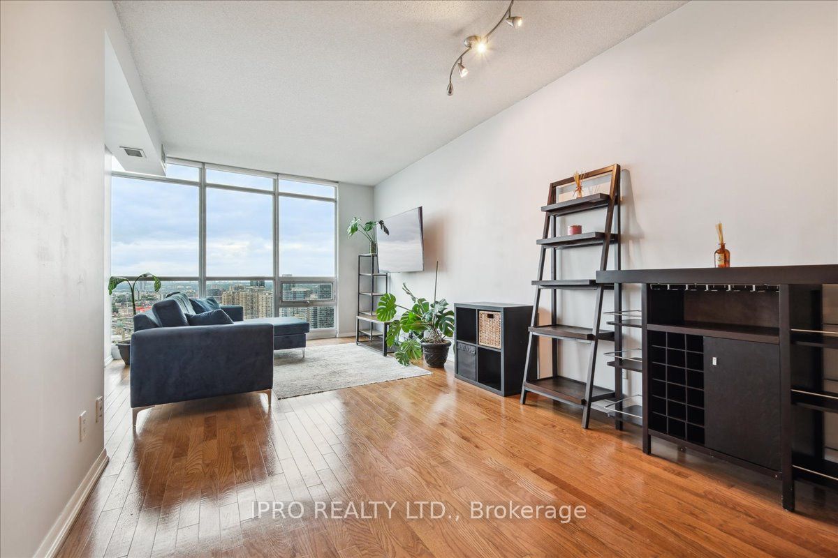 219 Fort York Blvd, #3411