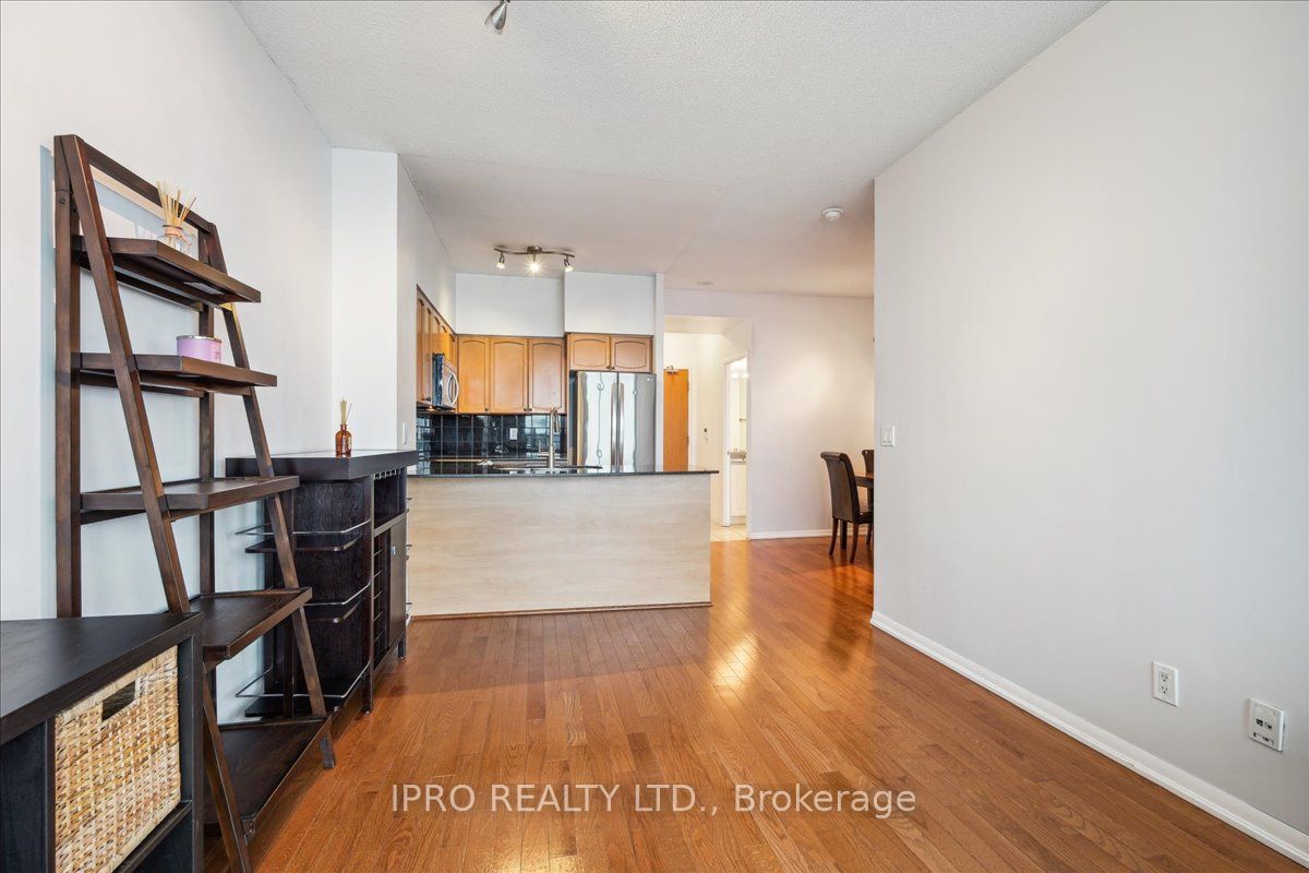 219 Fort York Blvd, #3411