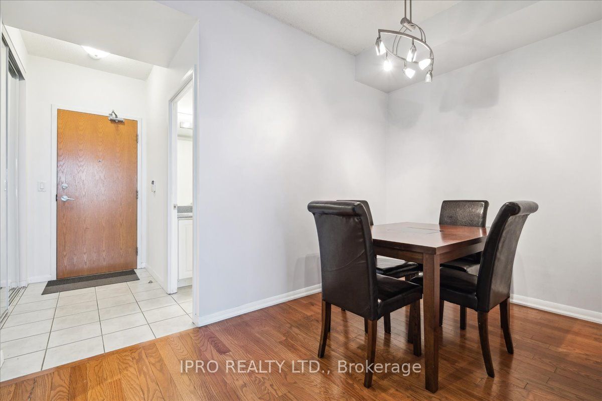 219 Fort York Blvd, #3411
