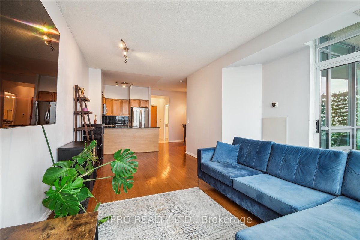 219 Fort York Blvd, #3411