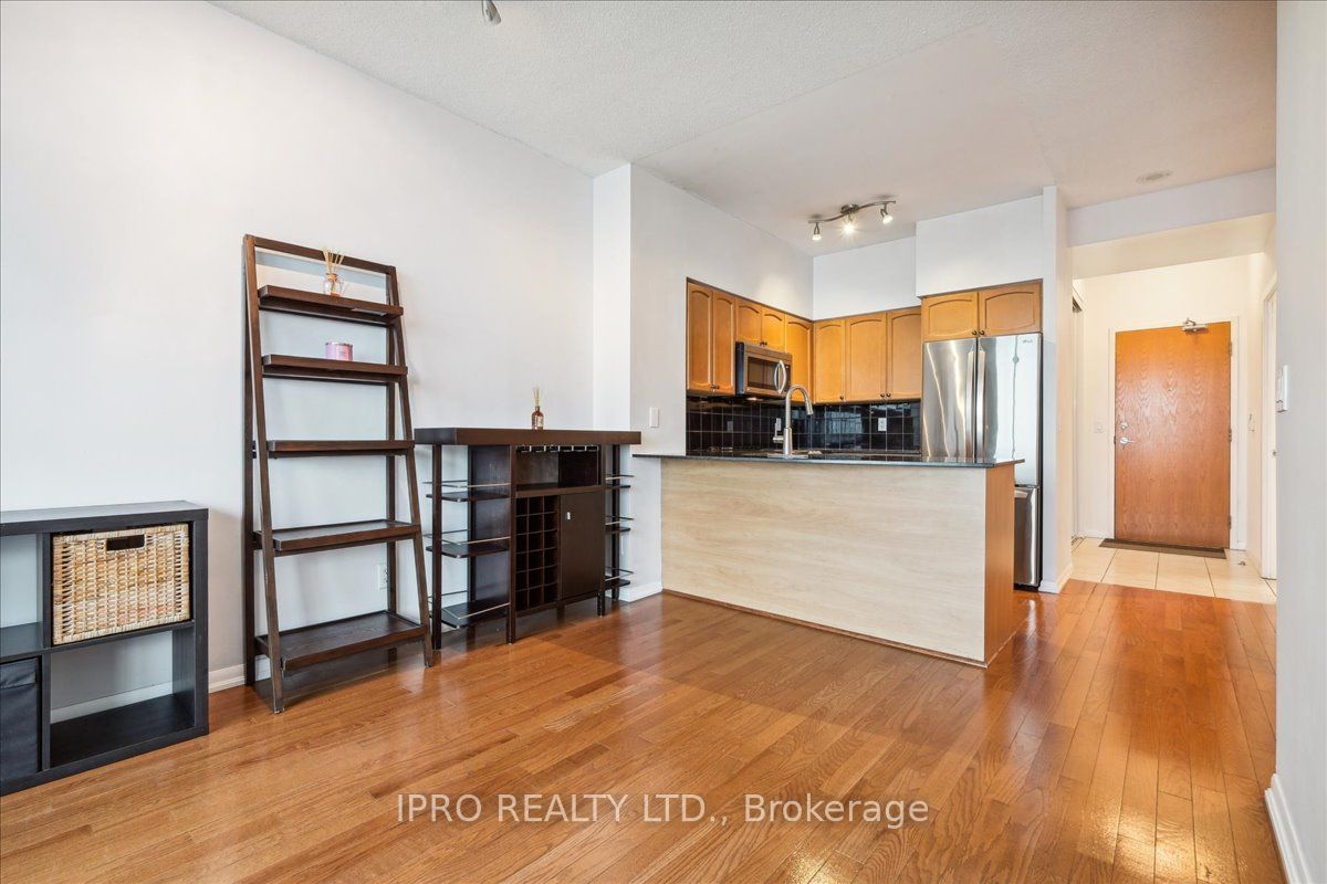 219 Fort York Blvd, #3411