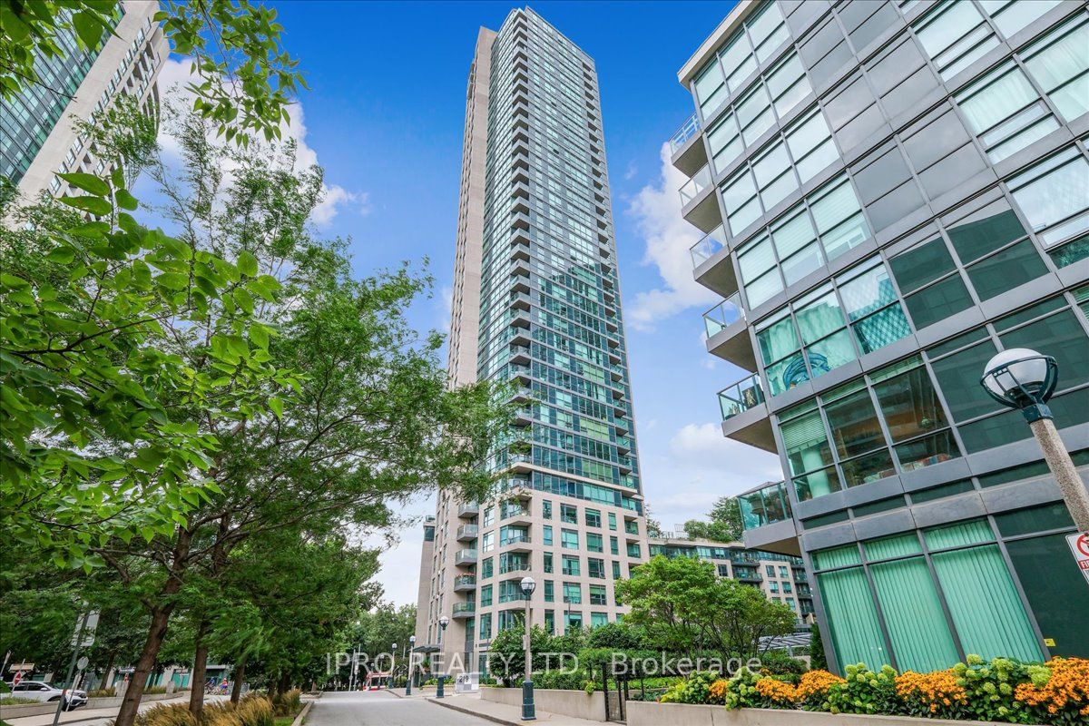 219 Fort York Blvd, #3411