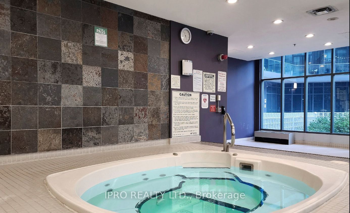 219 Fort York Blvd, #3411