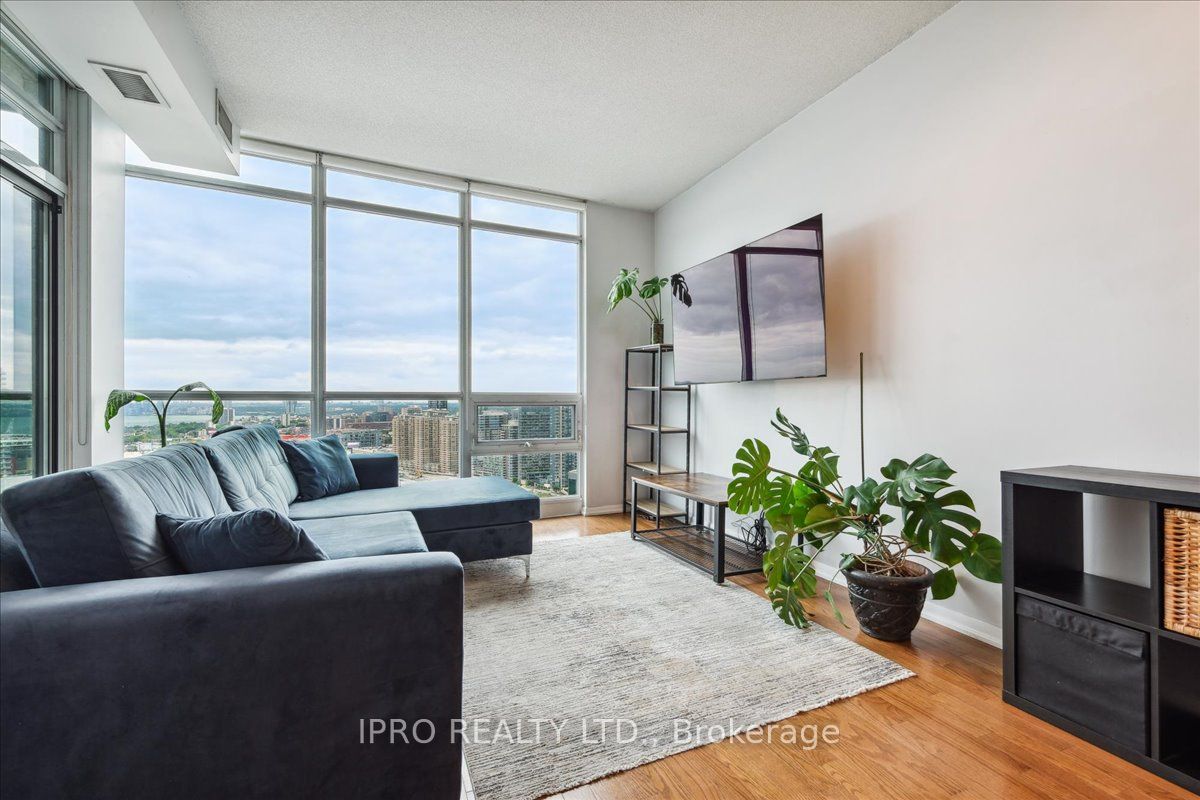 219 Fort York Blvd, #3411