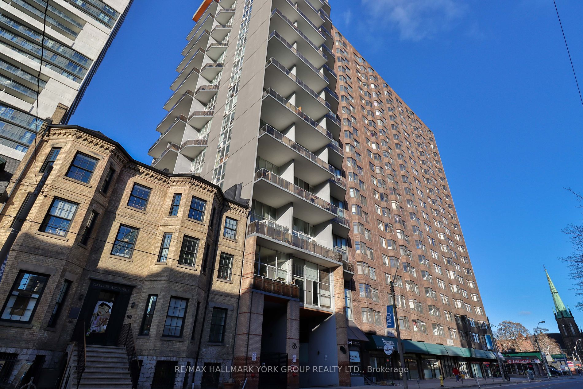 86 Gerrard St E, #22C