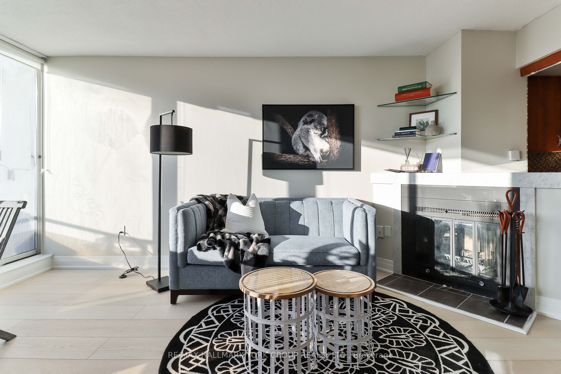 86 Gerrard St E, #22C