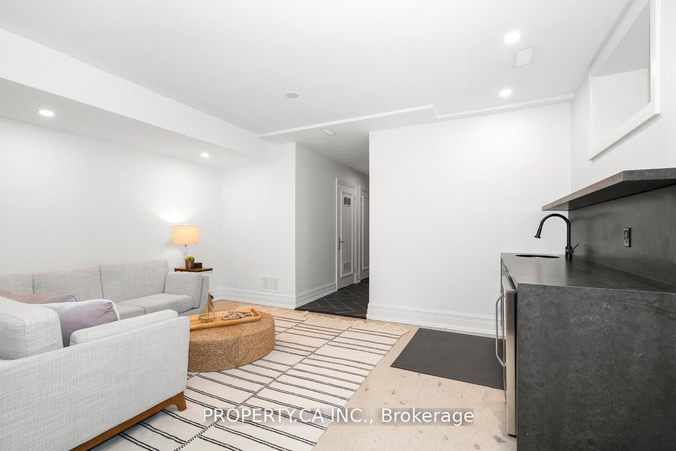 43 Bernard Ave