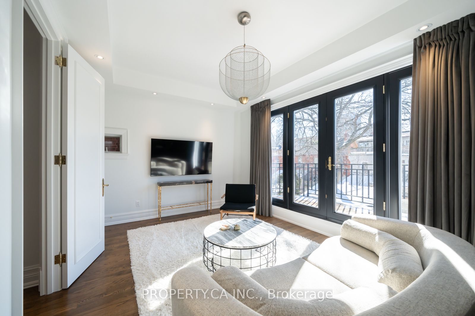 43 Bernard Ave