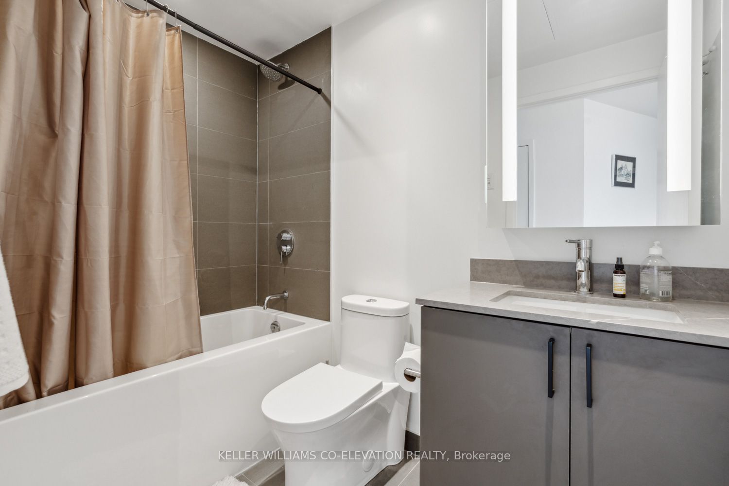 135 East Liberty St, #1312