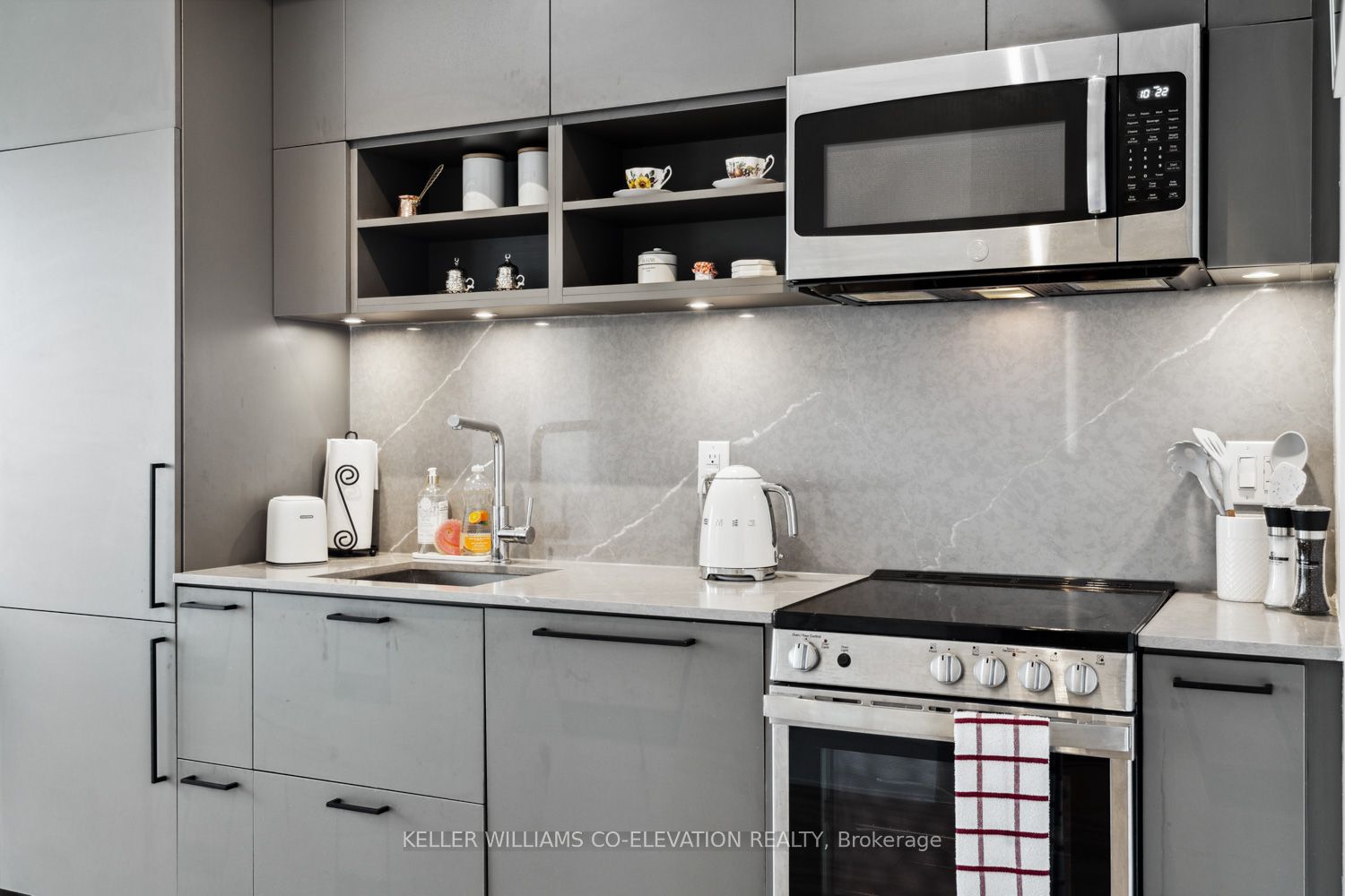 135 East Liberty St, #1312