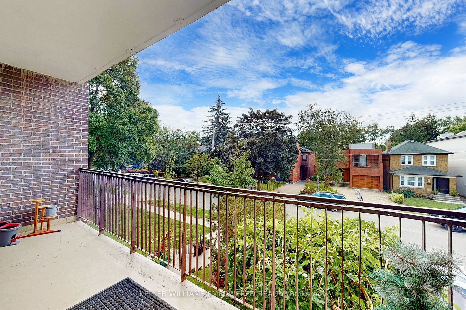 166 Sherwood Avenue, #4