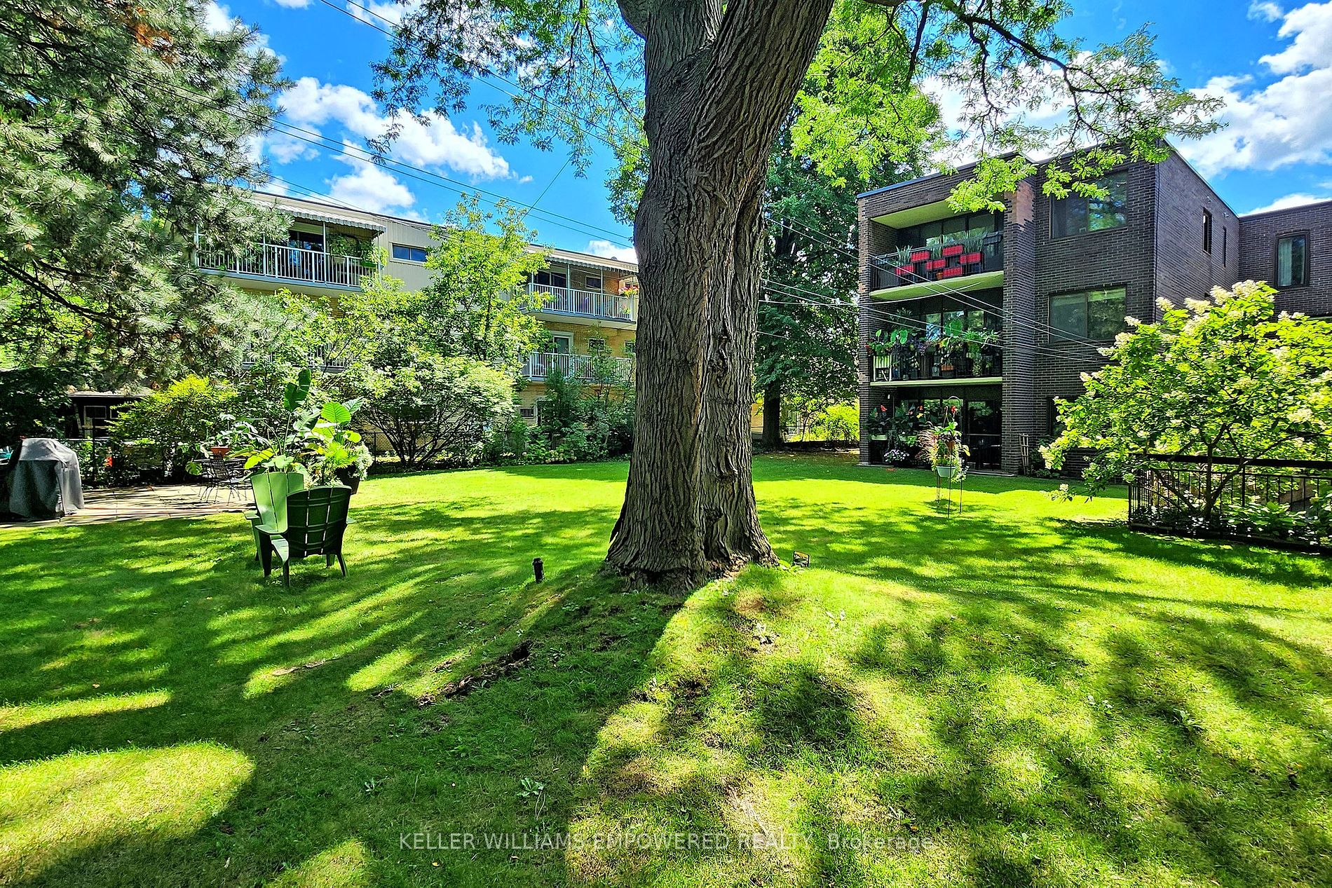 166 Sherwood Avenue, #4