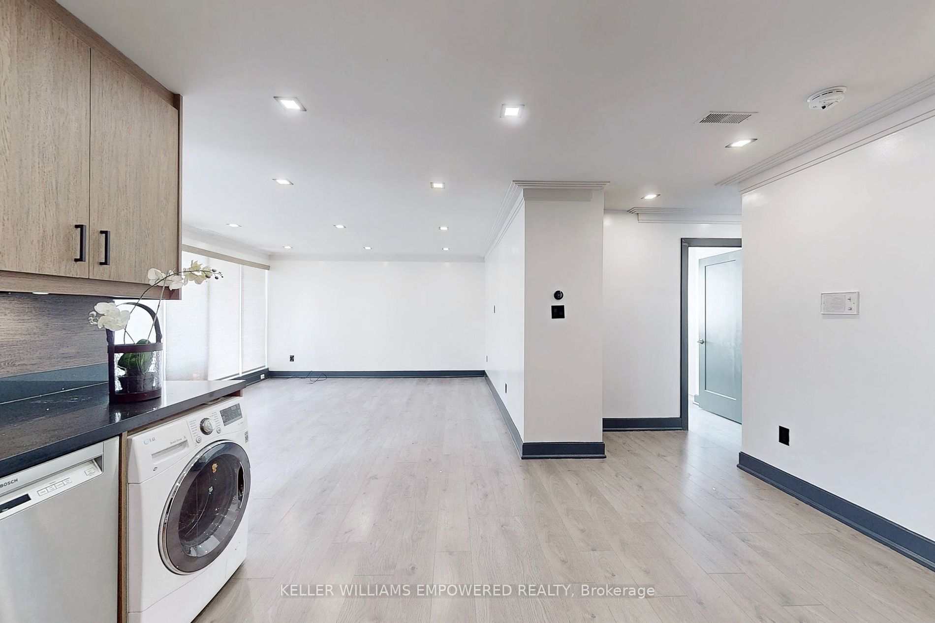 166 Sherwood Avenue, #4
