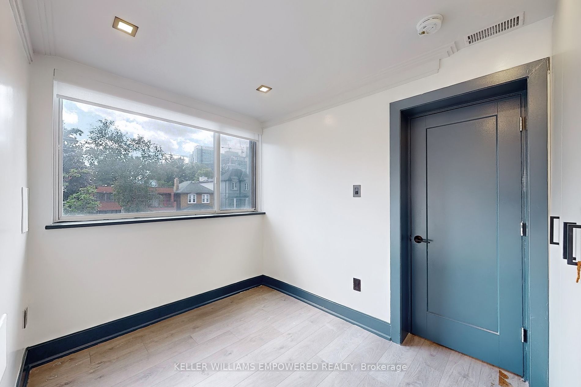 166 Sherwood Avenue, #4