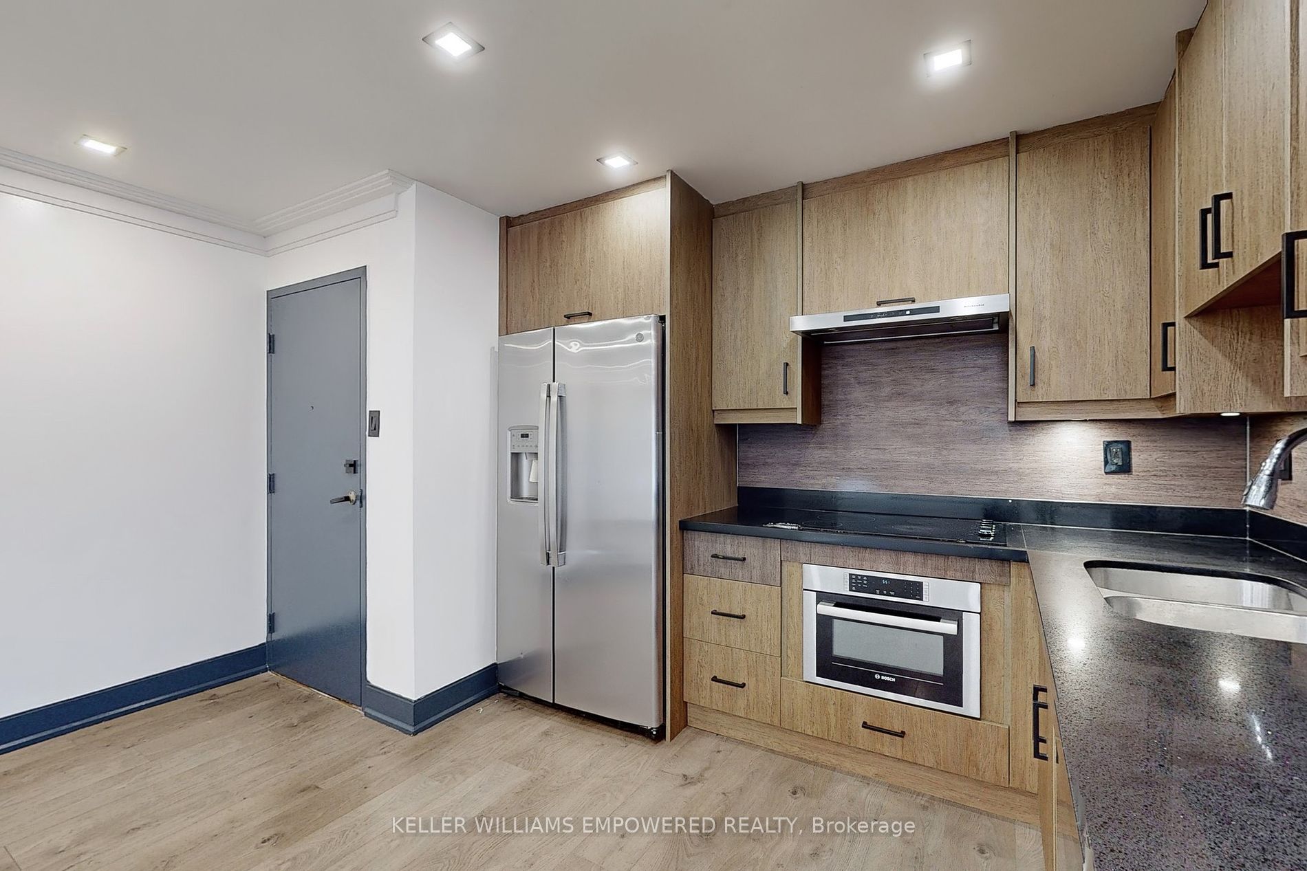 166 Sherwood Avenue, #4