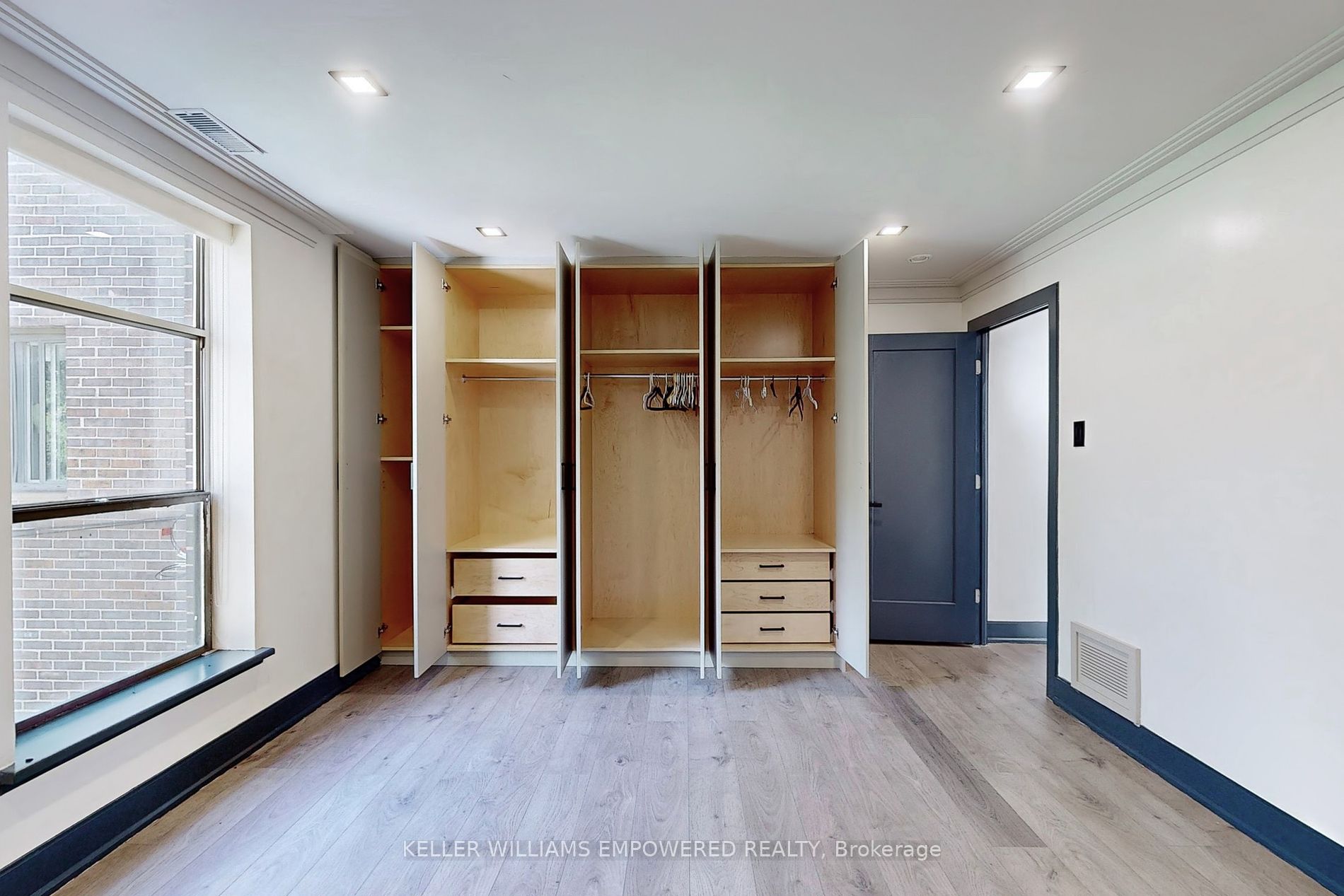 166 Sherwood Avenue, #4