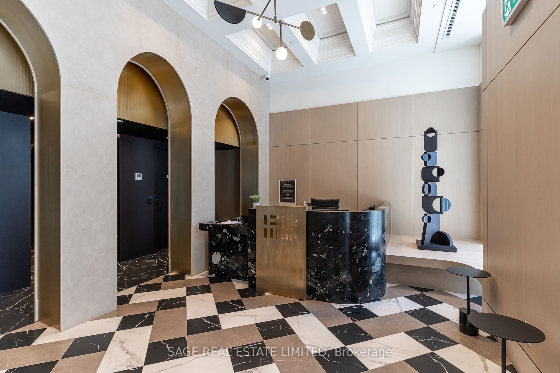 123 Portland St, #205
