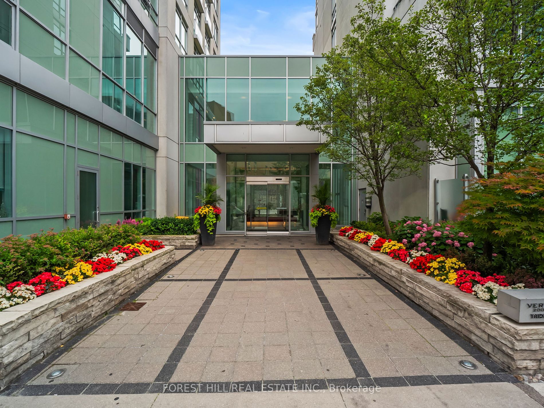 120 Homewood Ave, #1008