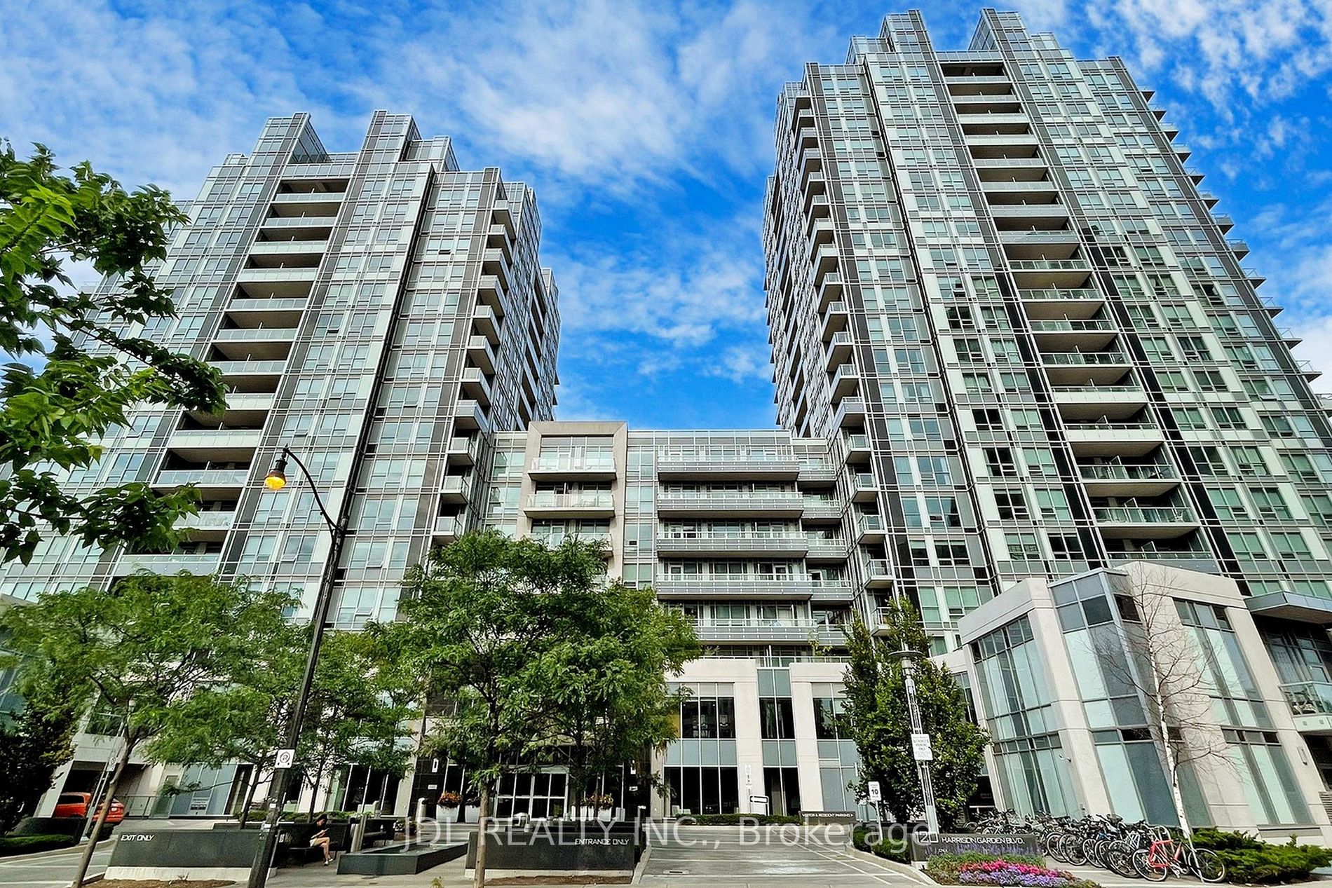 120 Harrison Garden Blvd, #1506