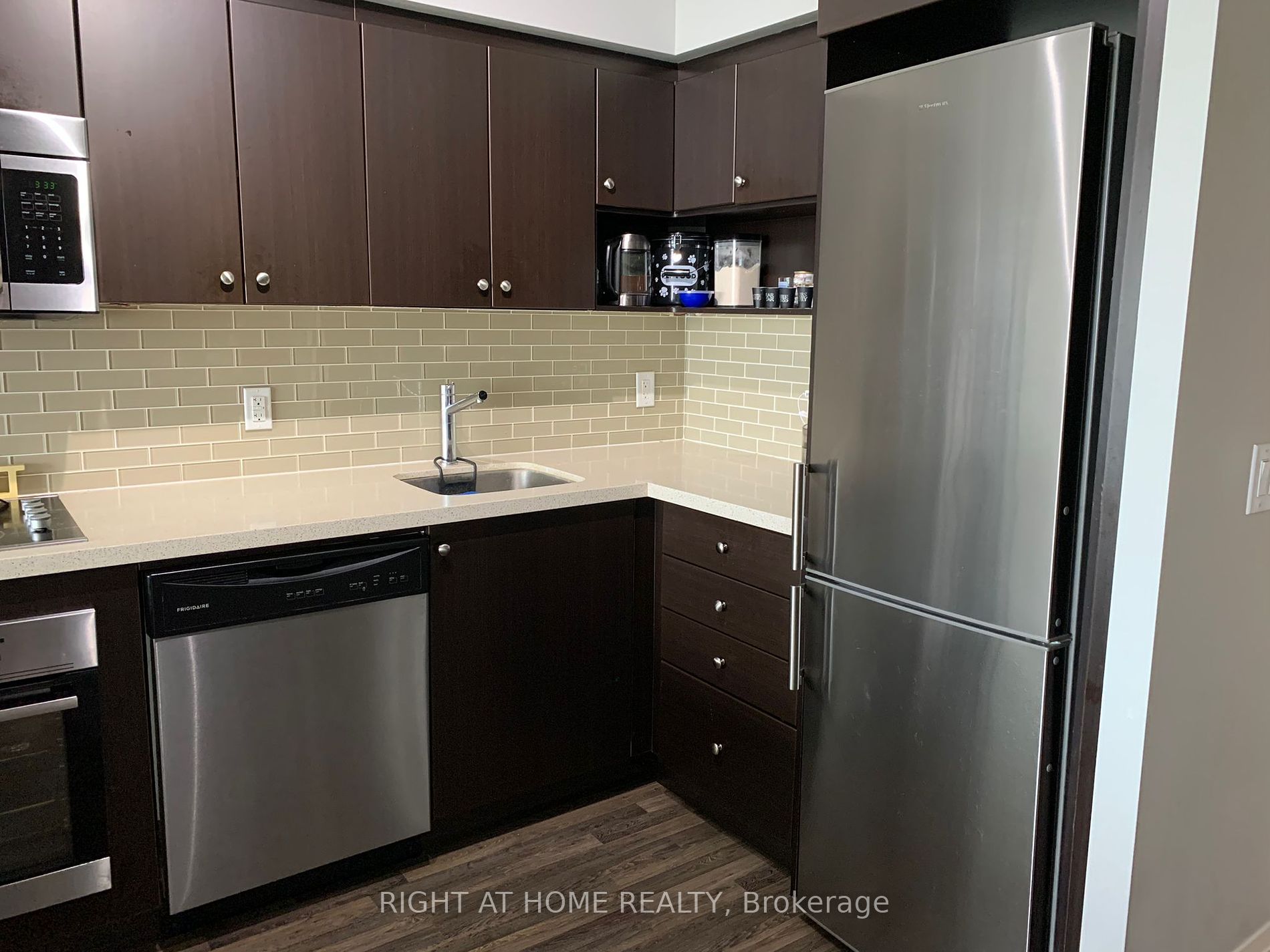 555 Wilson Ave, #1306