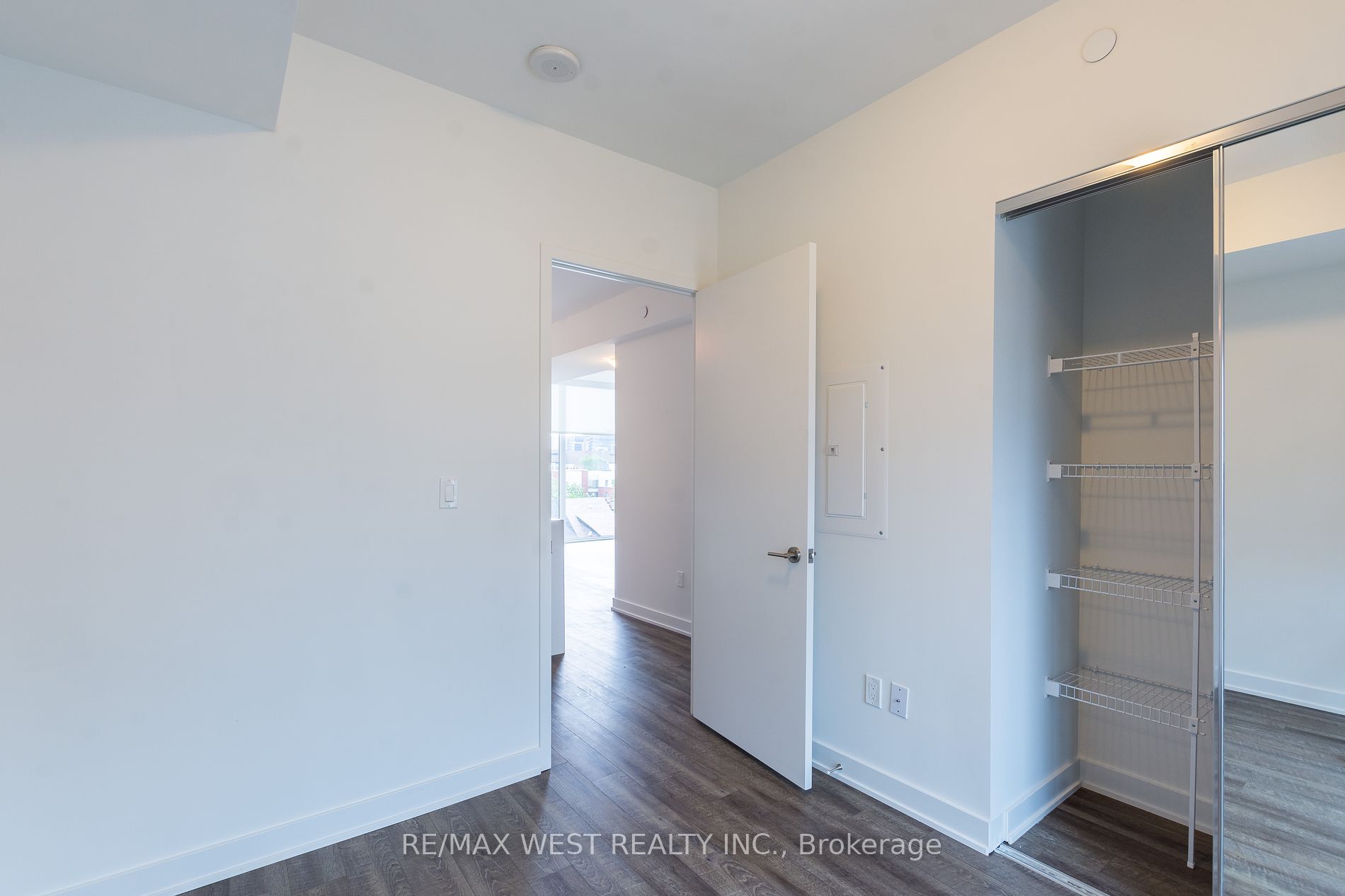 106 Dovercourt Rd, #504