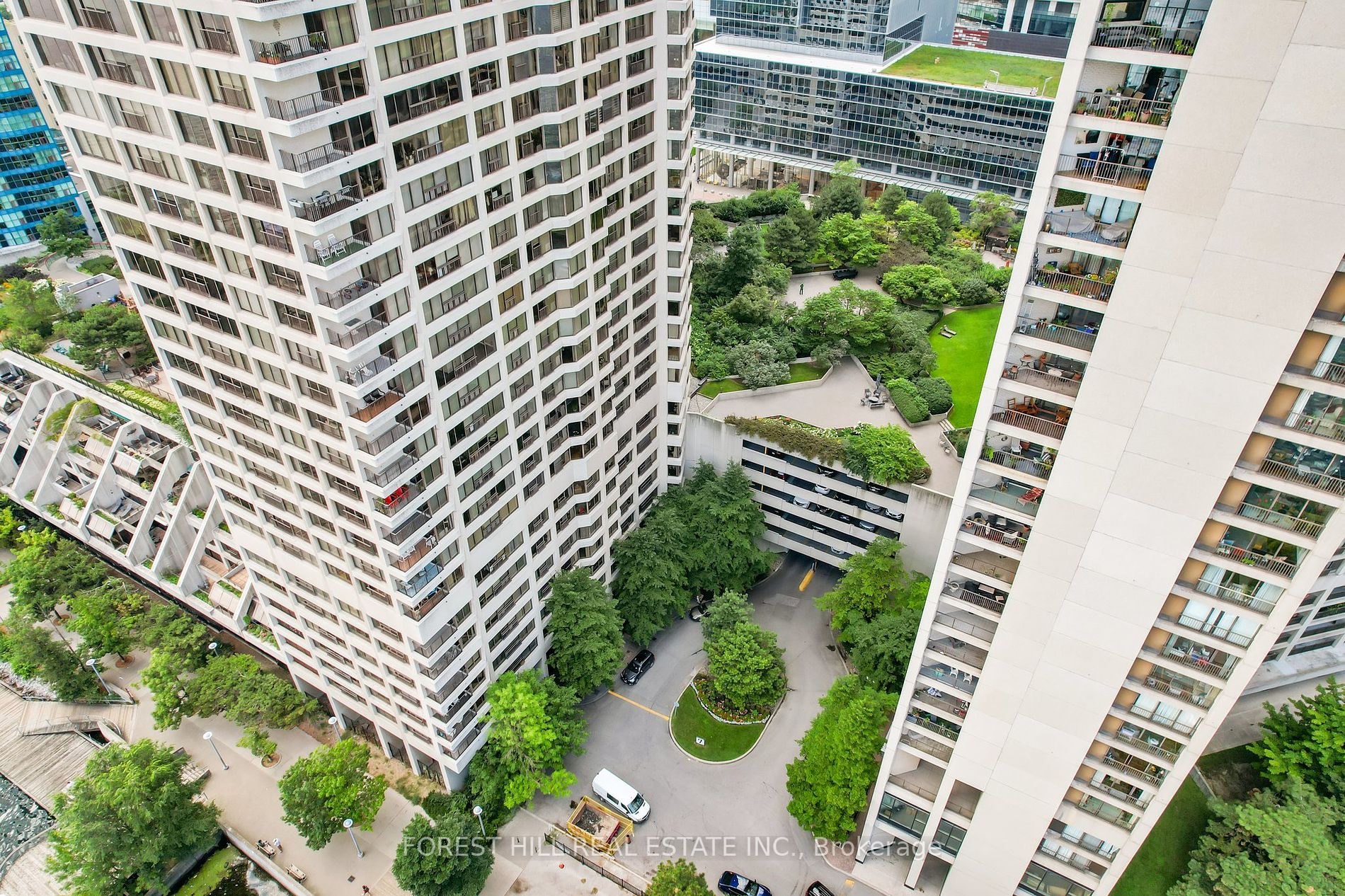 65 Harbour Square, #604