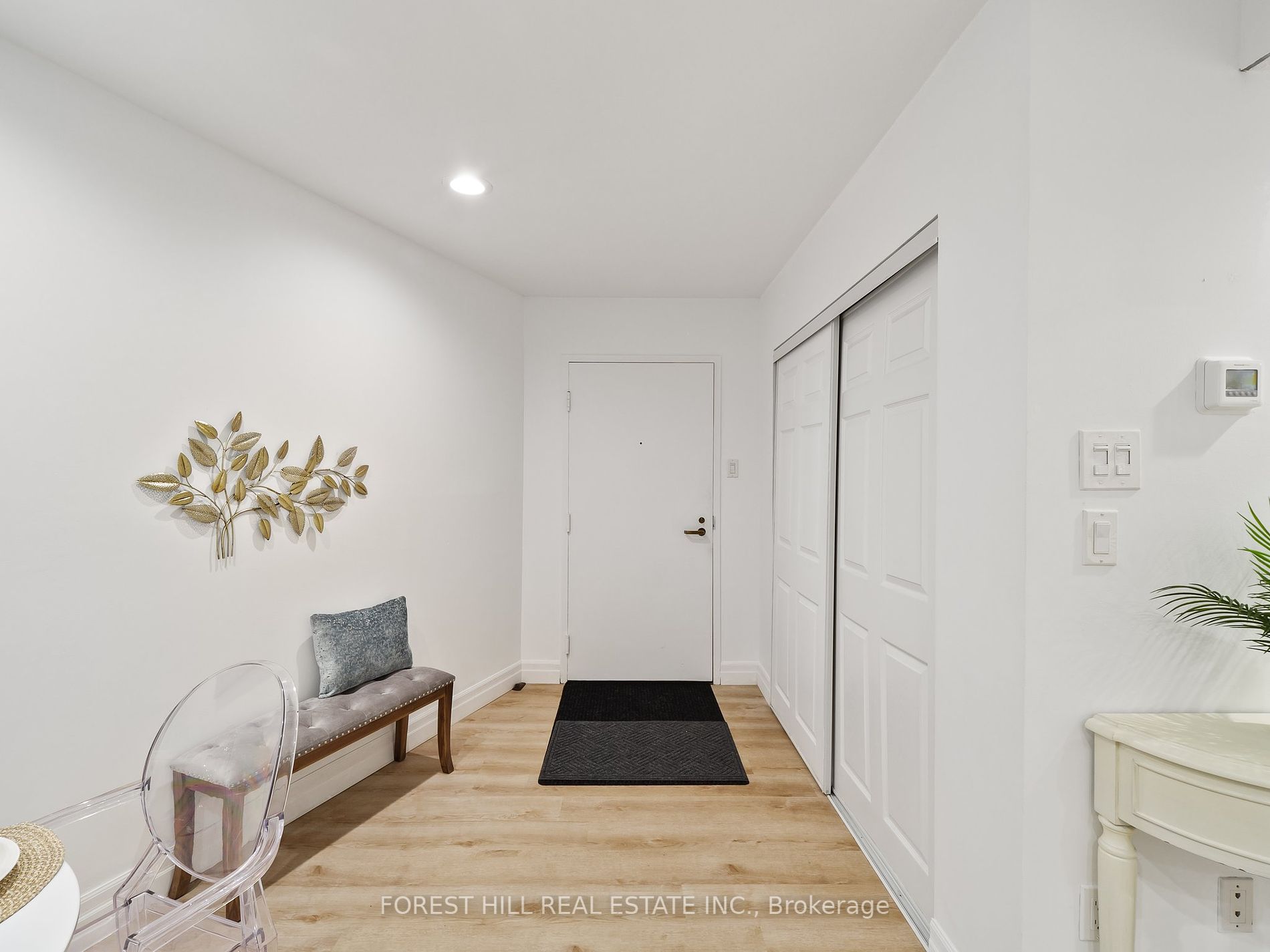 65 Harbour Square, #604