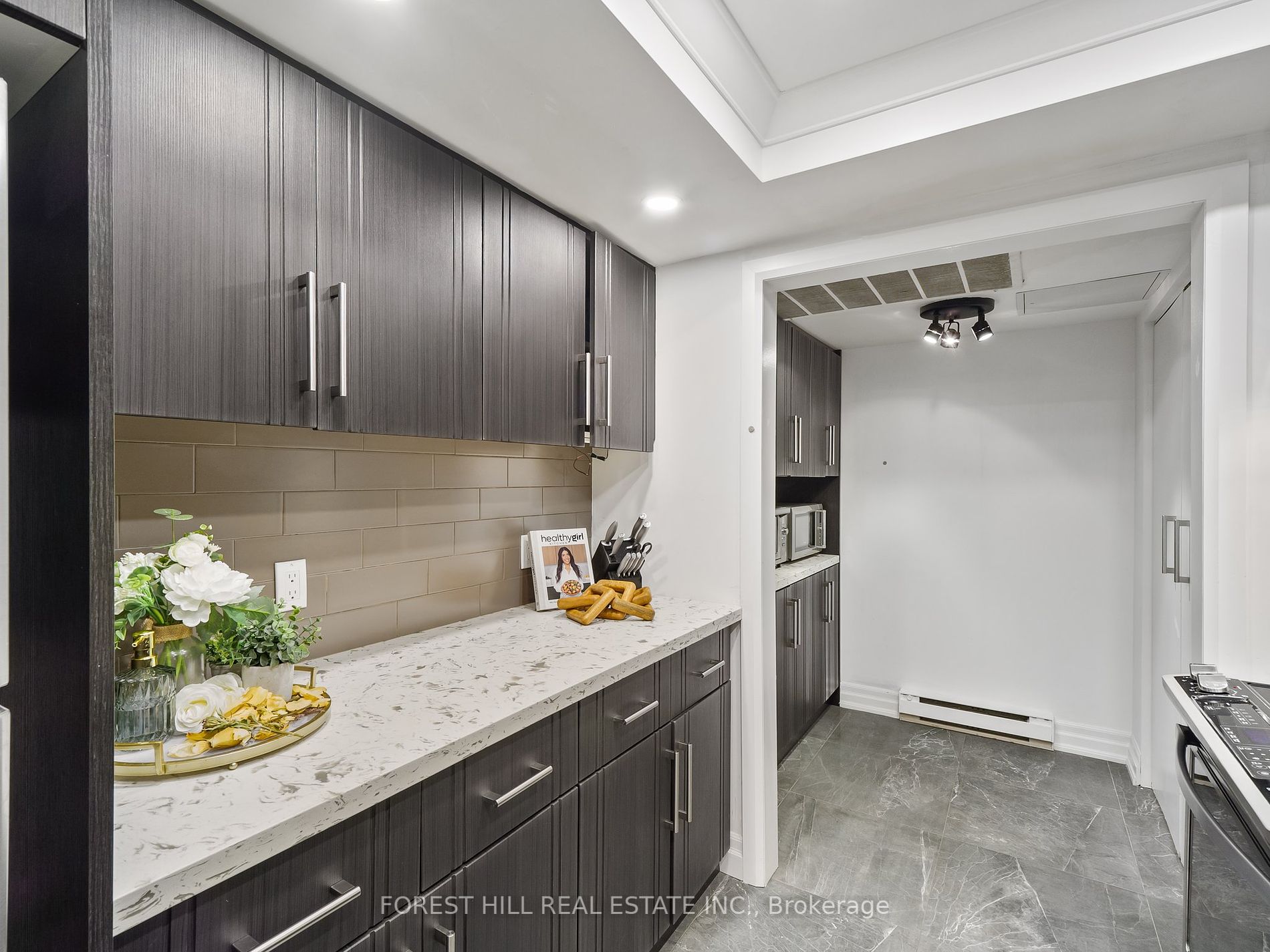 65 Harbour Square, #604