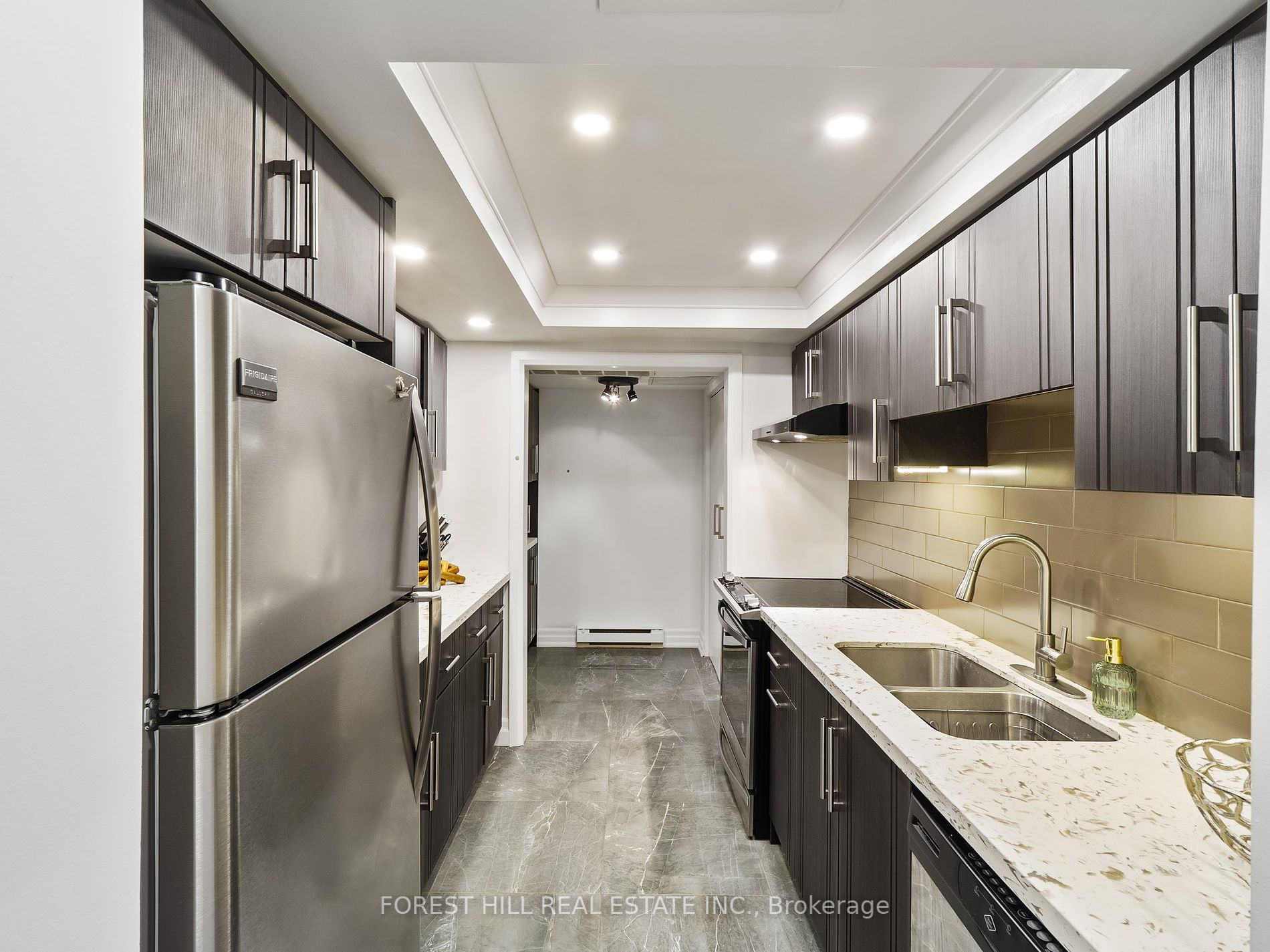 65 Harbour Square, #604