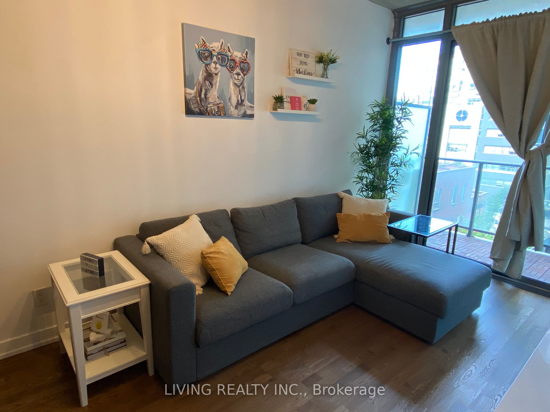 650 King St W, #604
