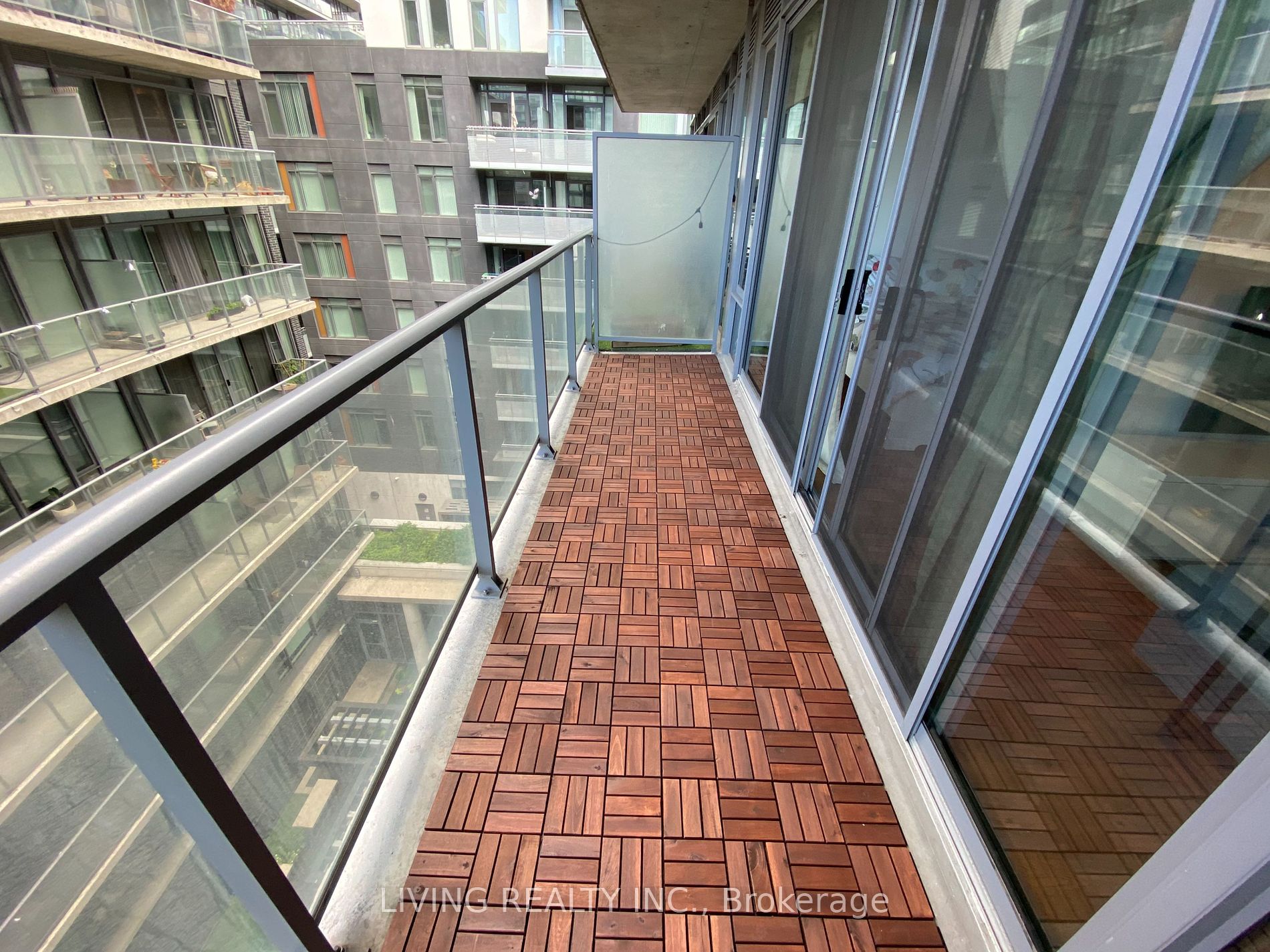 650 King St W, #604