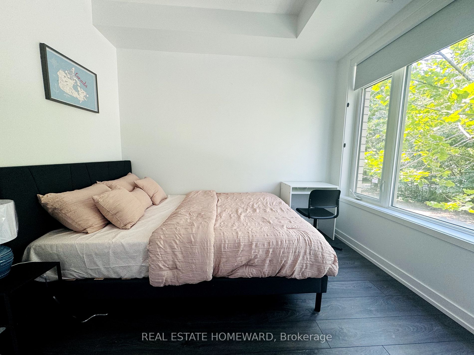 17 St. Bartholomew Street, #17