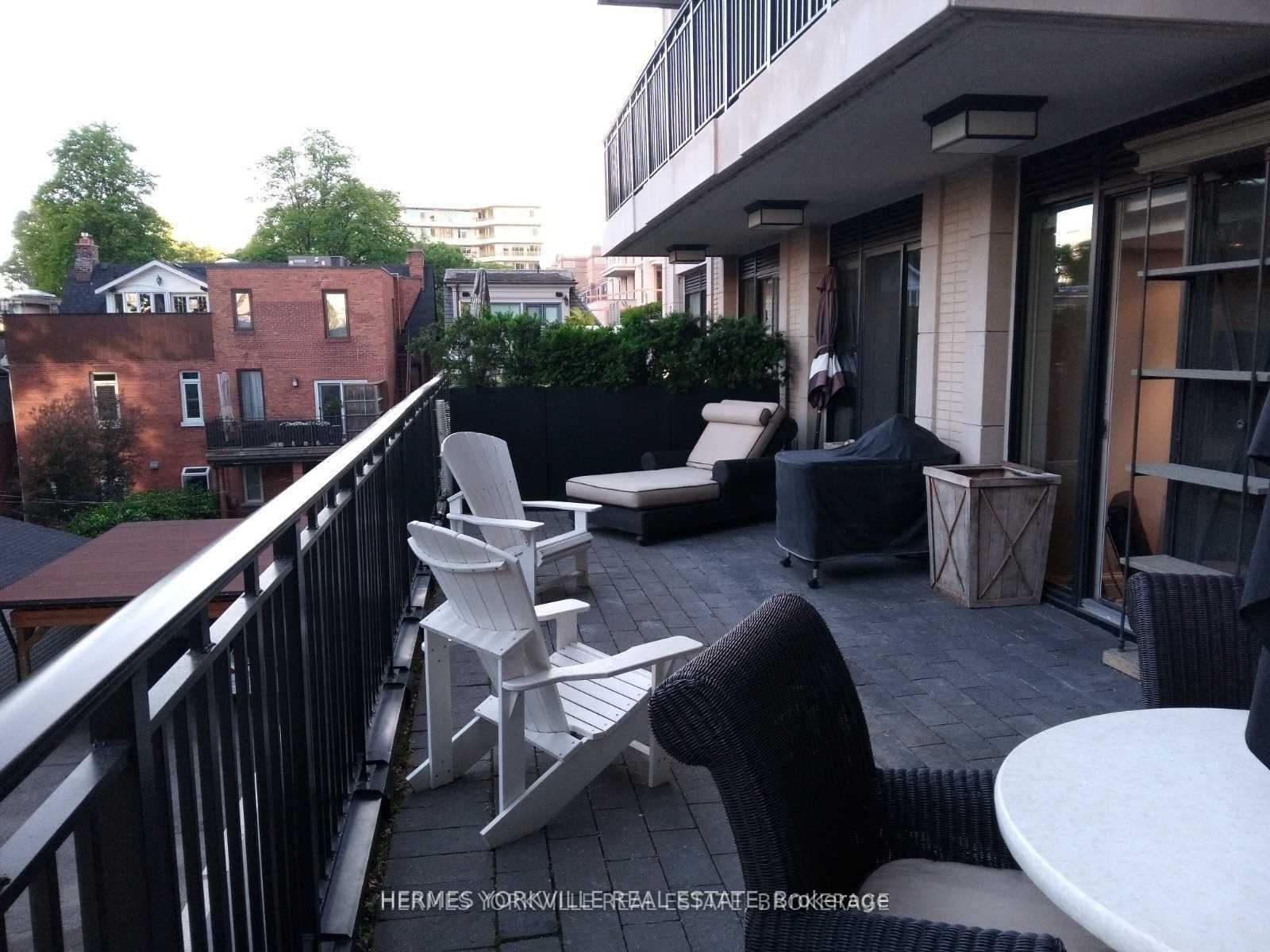 181 Davenport Road, #201