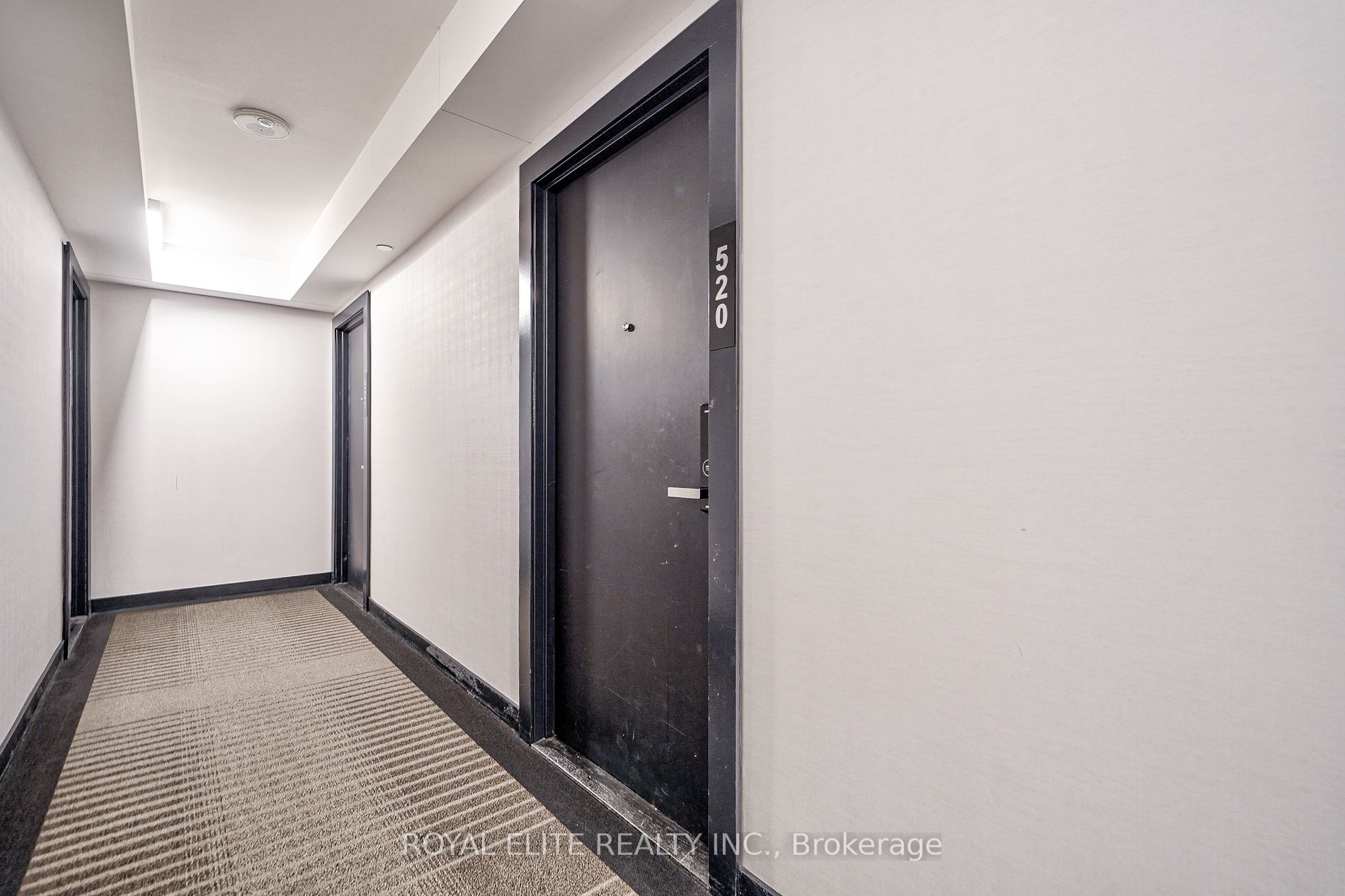 77 Shuter St, #520