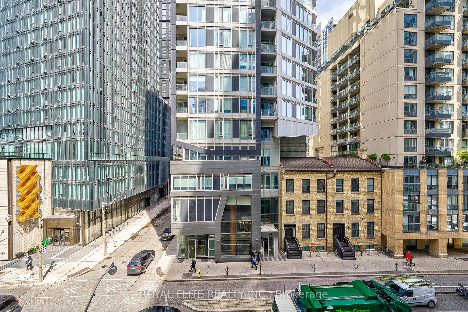 77 Shuter St, #520