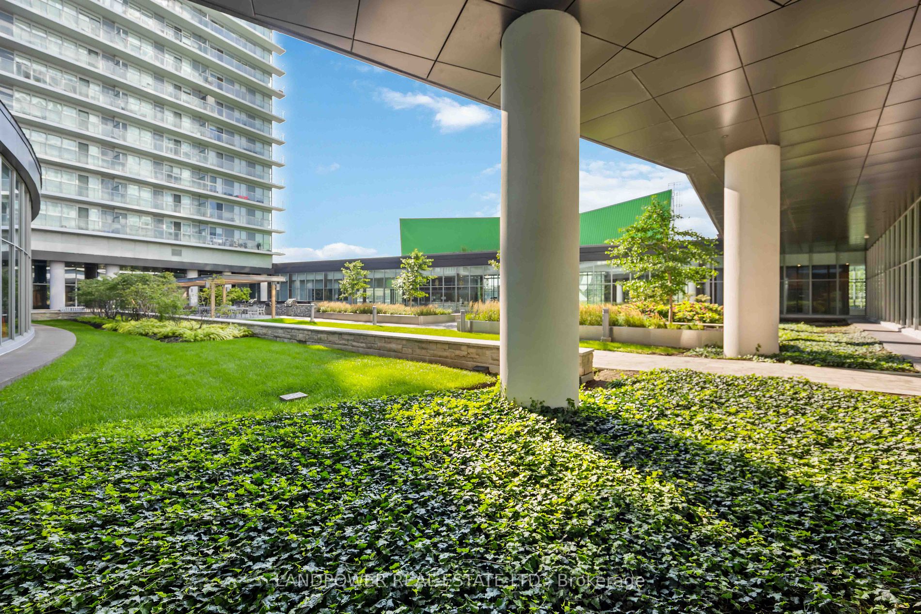 115 McMahon Drive, #1110