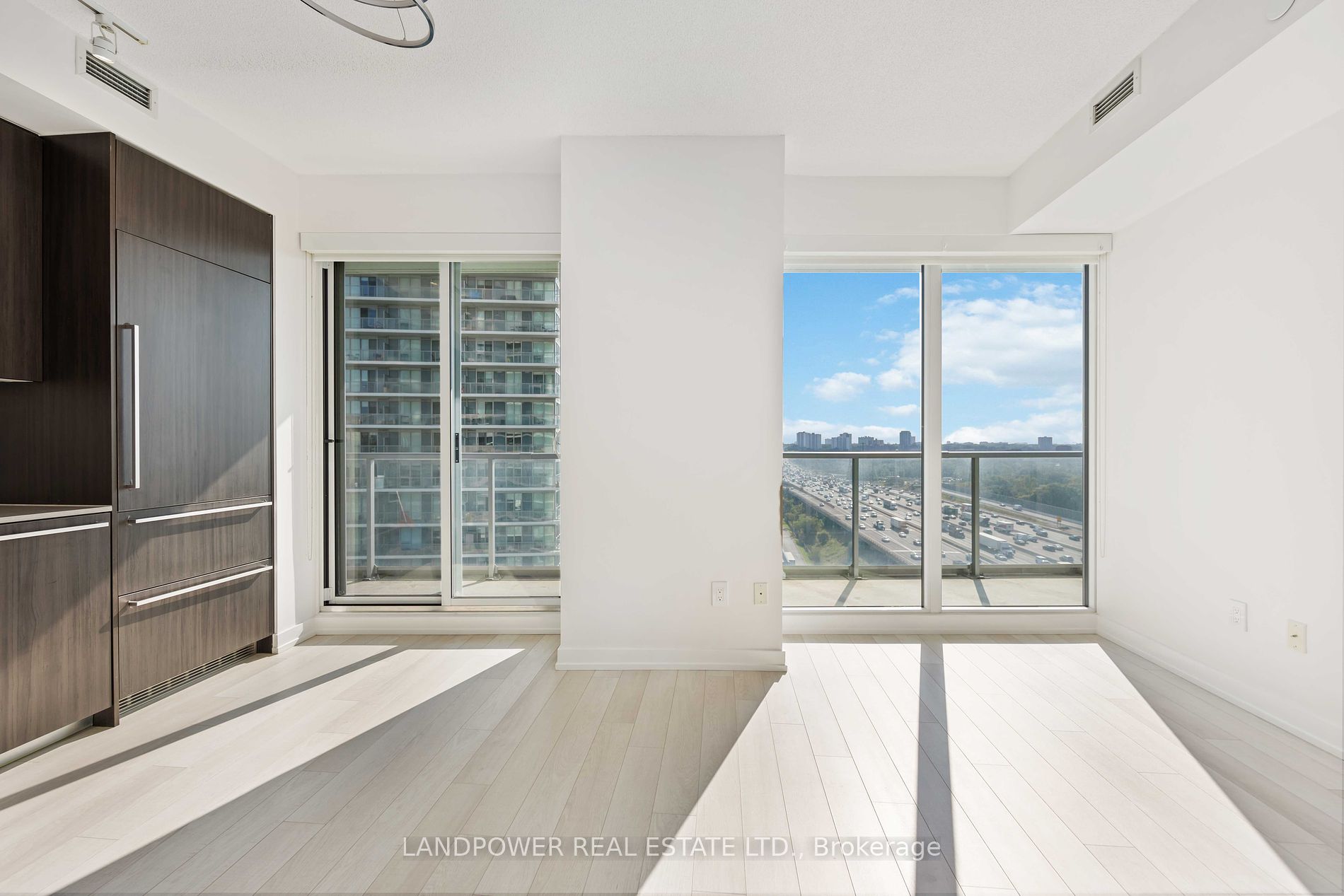 115 McMahon Drive, #1110