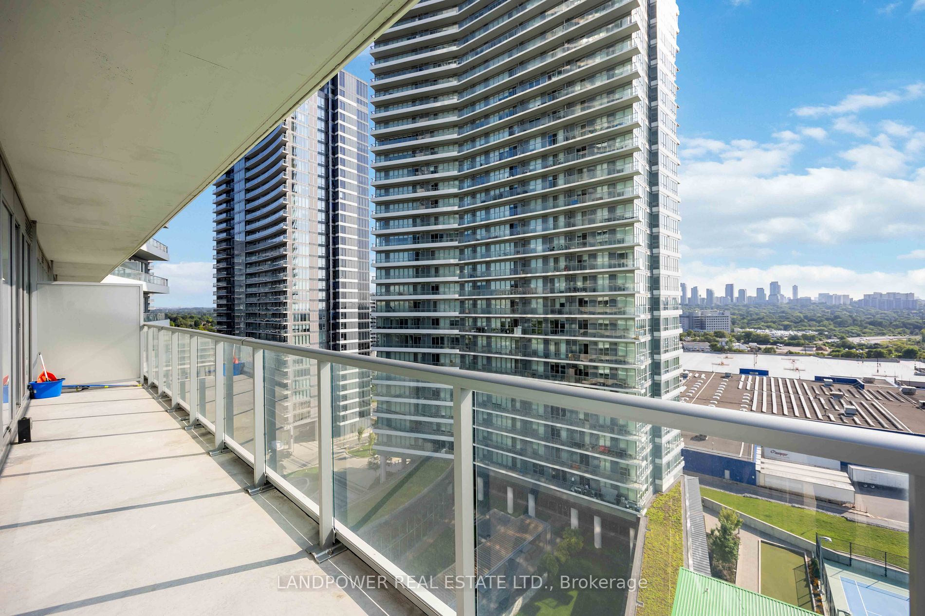 115 McMahon Drive, #1110