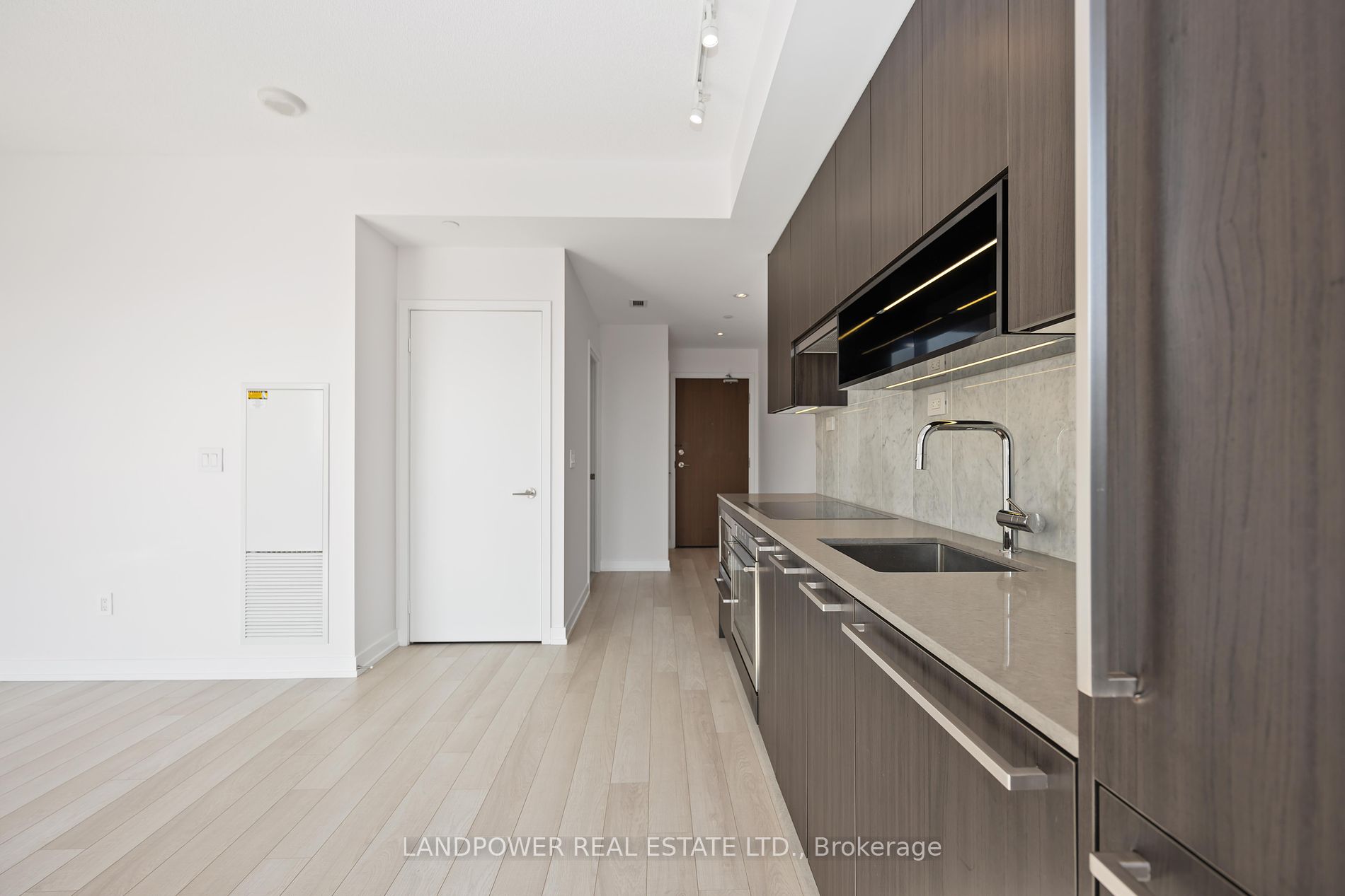 115 McMahon Drive, #1110