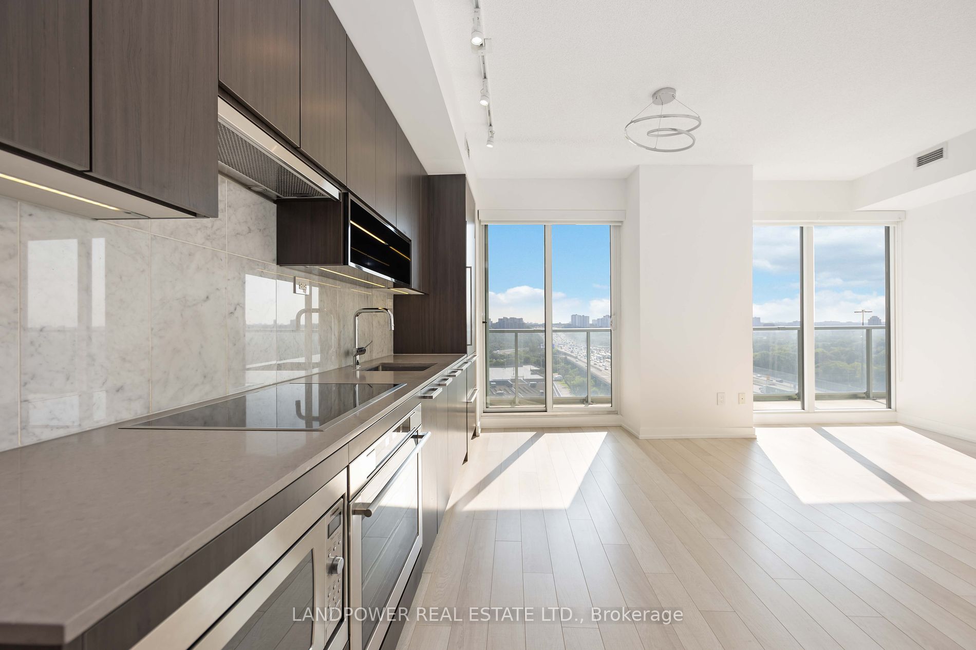 115 McMahon Drive, #1110