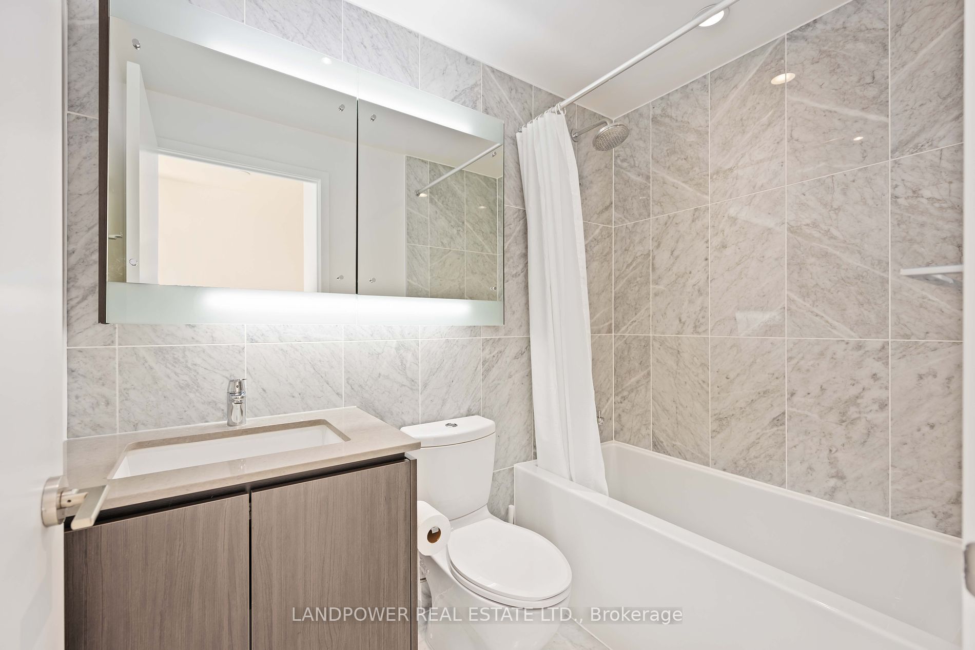 115 McMahon Drive, #1110
