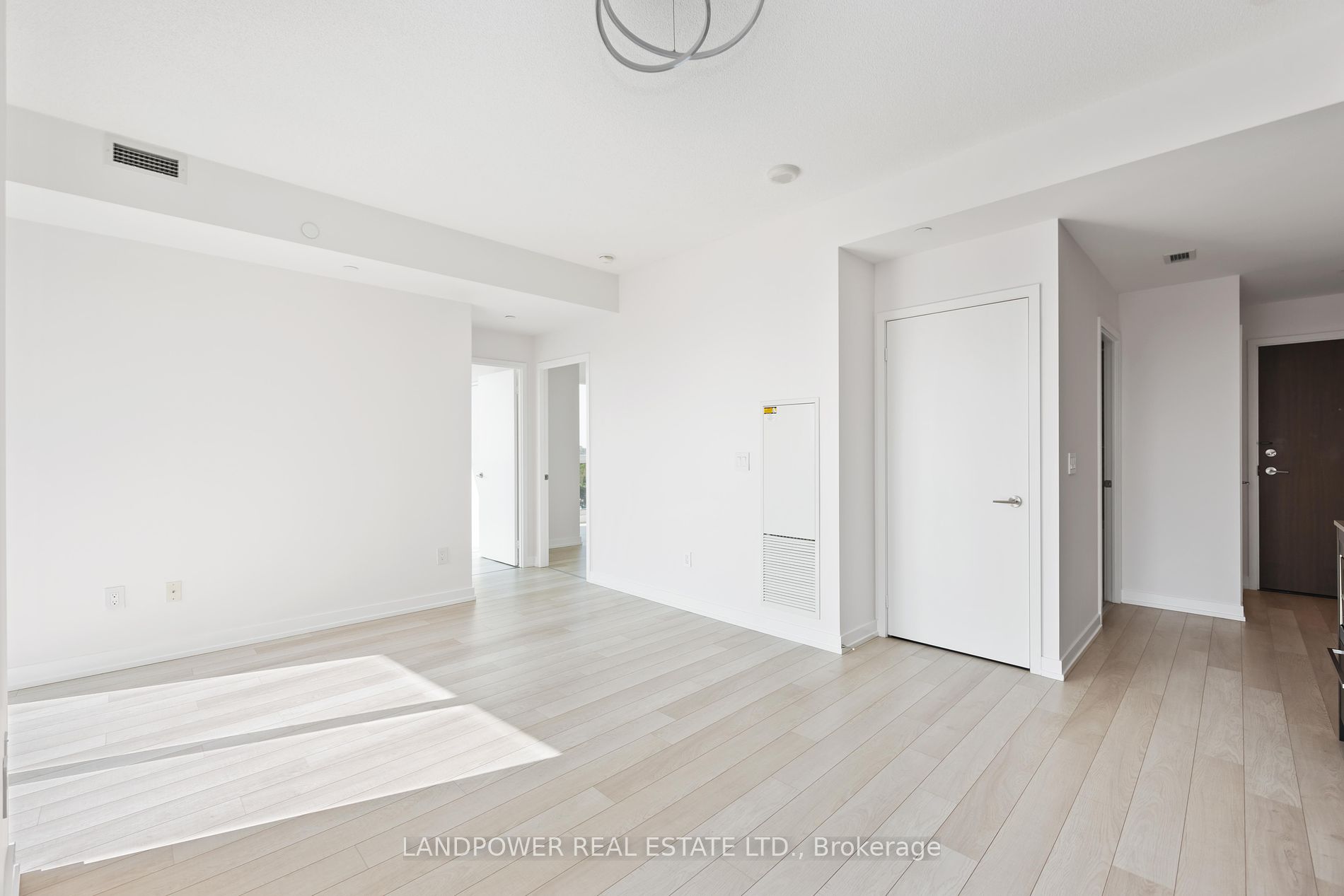 115 McMahon Drive, #1110