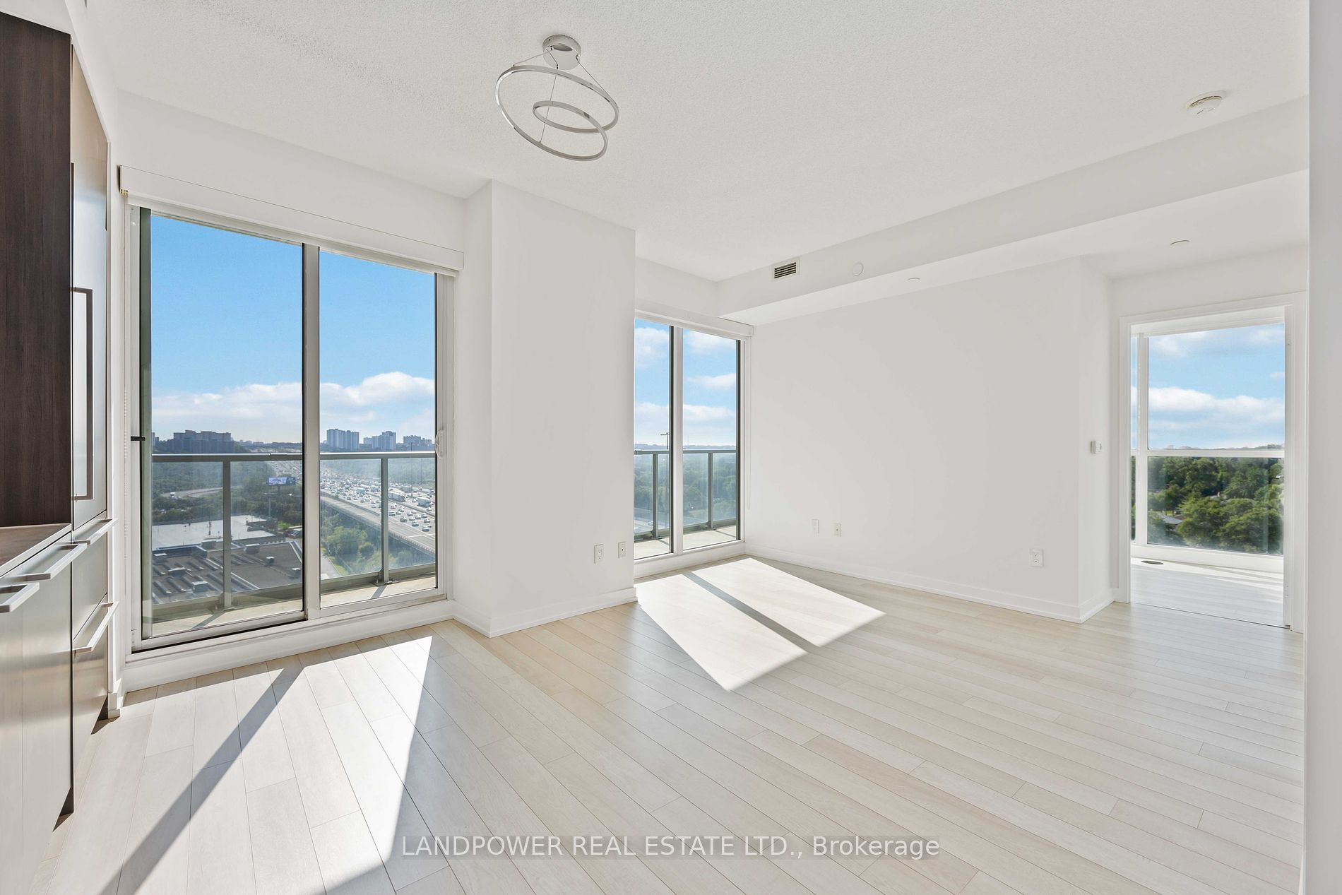 115 McMahon Drive, #1110