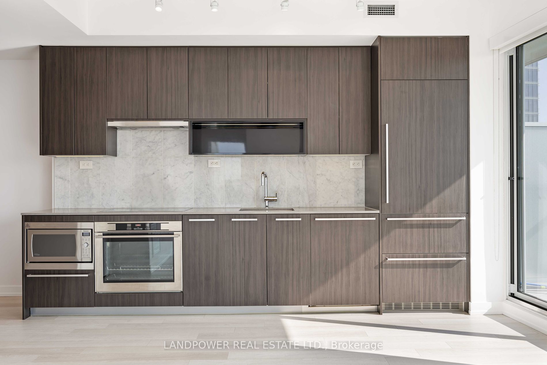 115 McMahon Drive, #1110