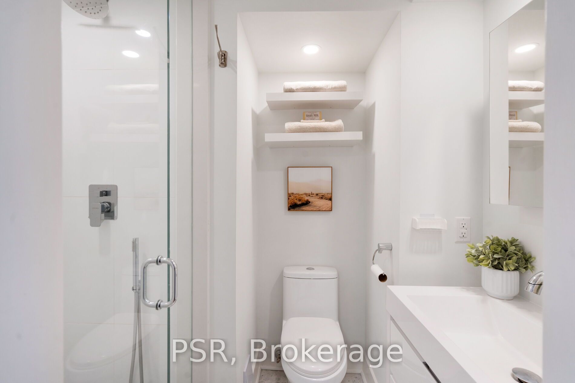 1599 Bathurst St, #16