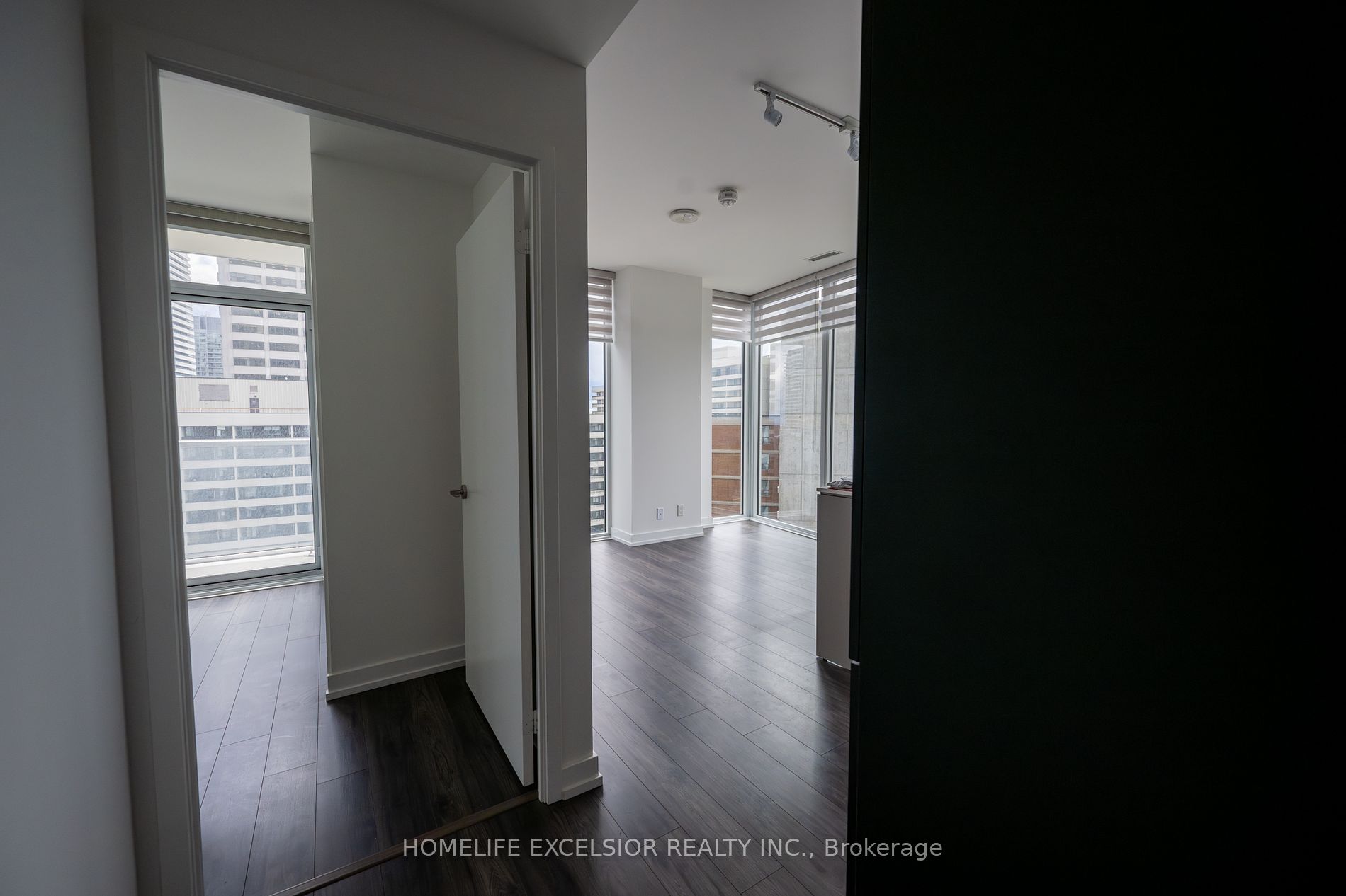 33 Helendale Avenue #1410
